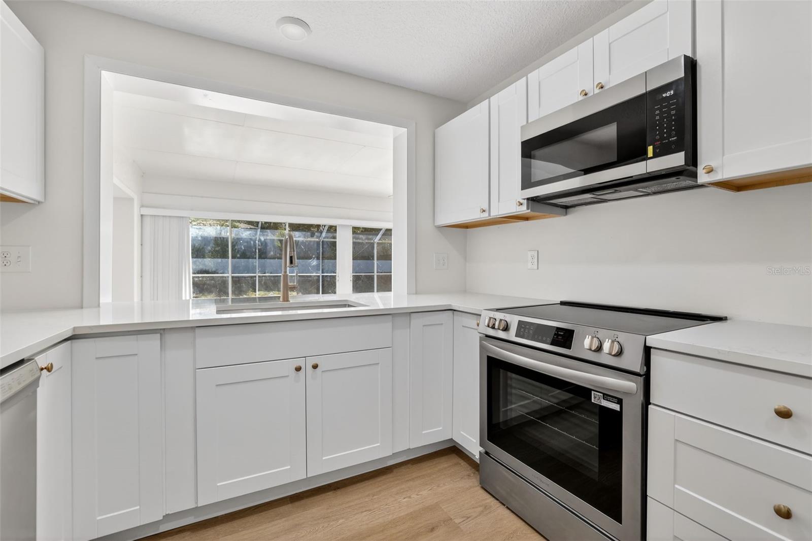 ELOISE WOODS LAKE MARIAM UNIT - Residential