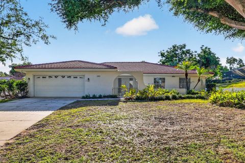 Photo of 240 Nassau Road, Winter Haven, FL 33884 (MLS # TB8501411)