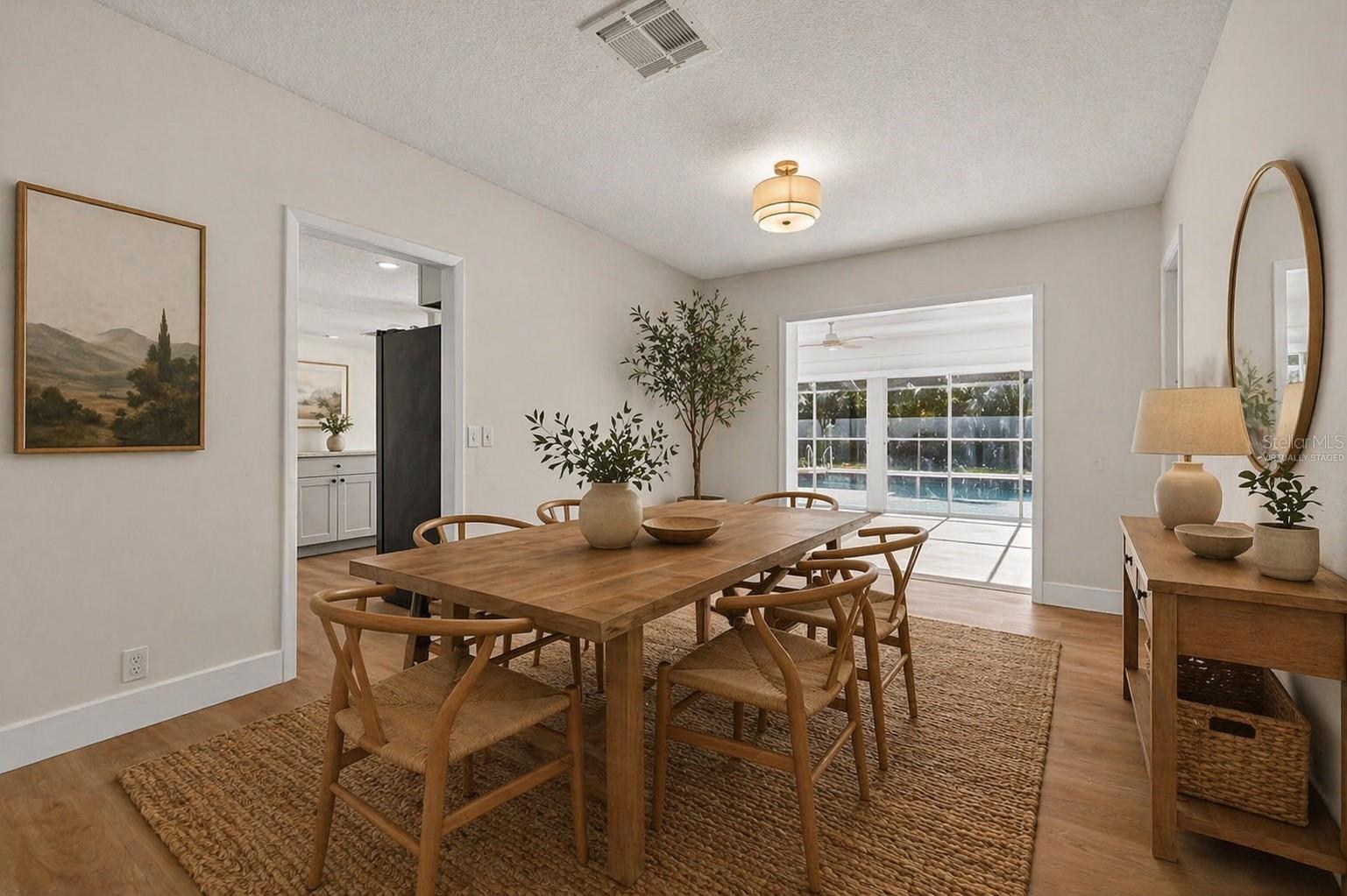 ELOISE WOODS LAKE MARIAM UNIT - Residential