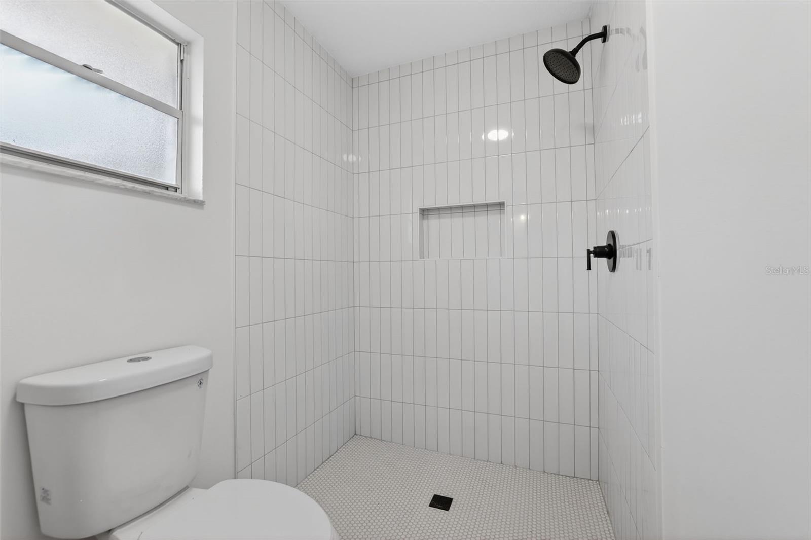 ELOISE WOODS LAKE MARIAM UNIT - Residential