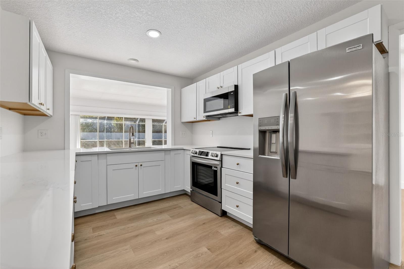 ELOISE WOODS LAKE MARIAM UNIT - Residential