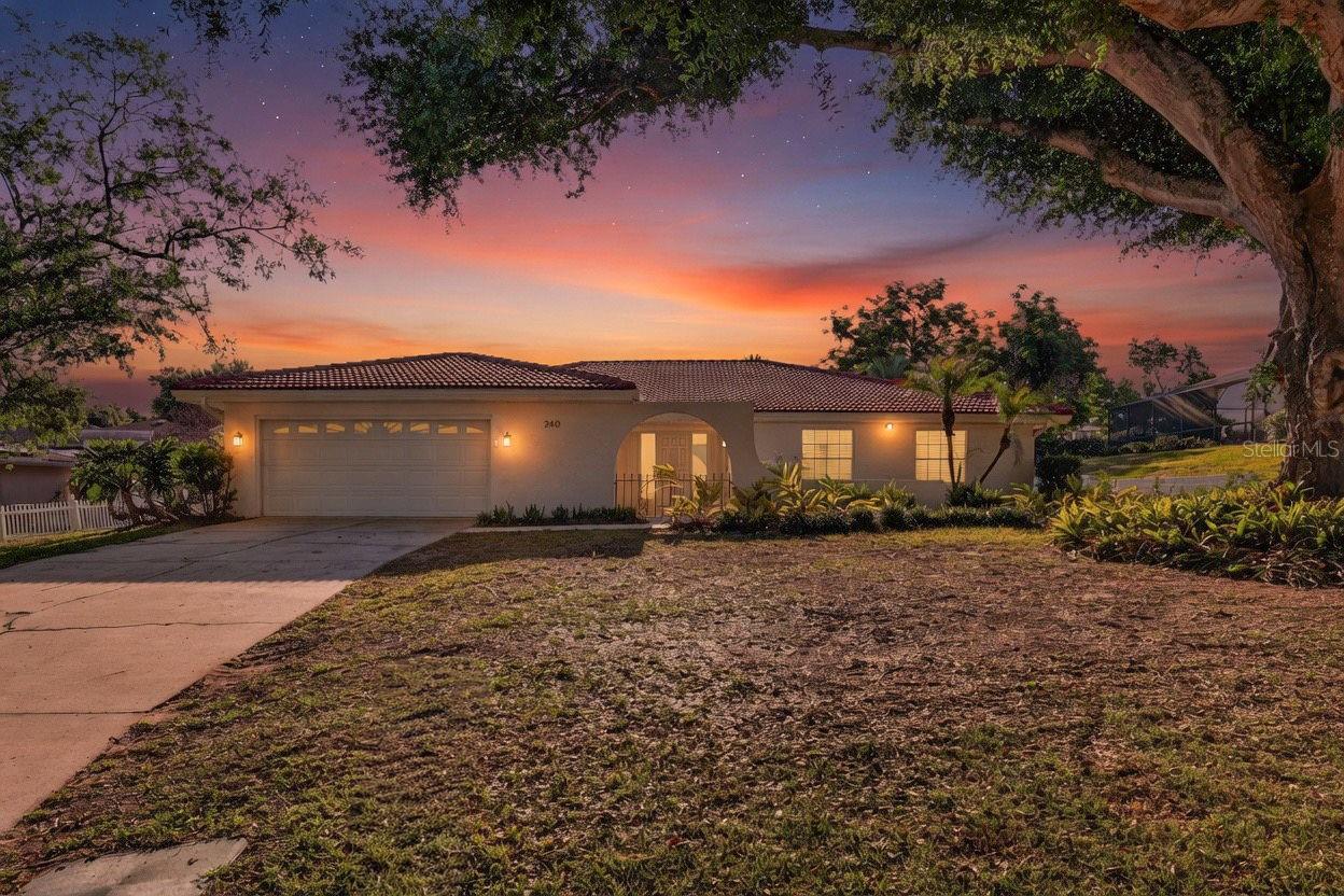 ELOISE WOODS LAKE MARIAM UNIT - Residential