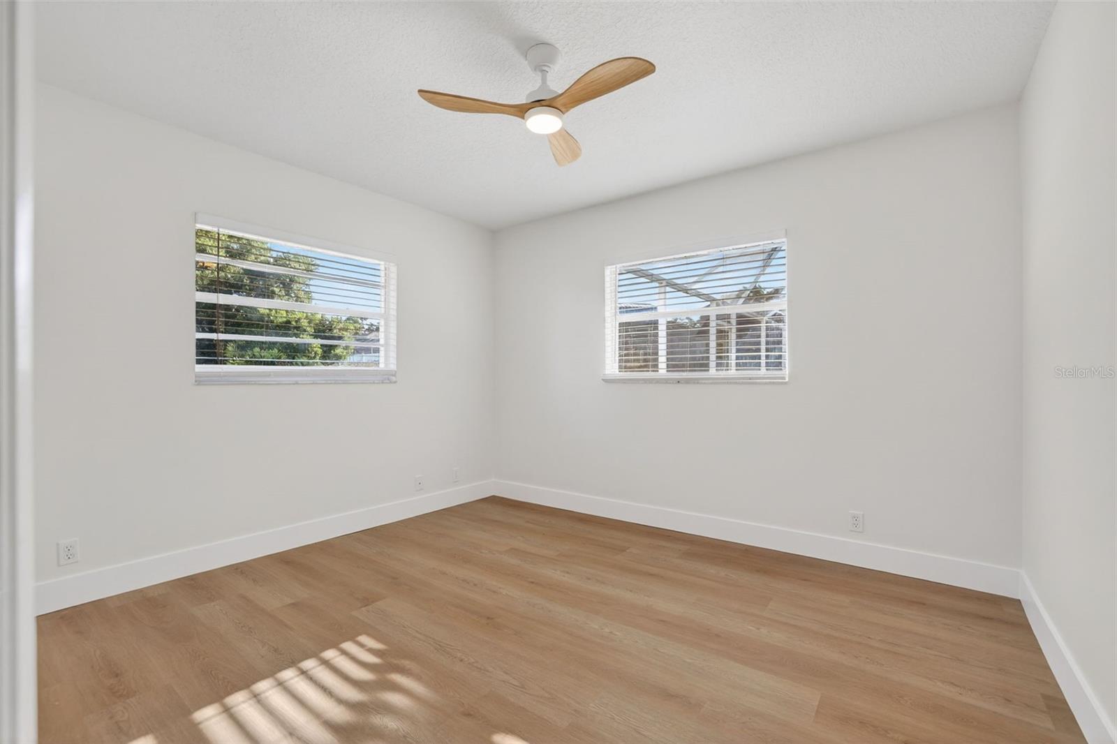 ELOISE WOODS LAKE MARIAM UNIT - Residential