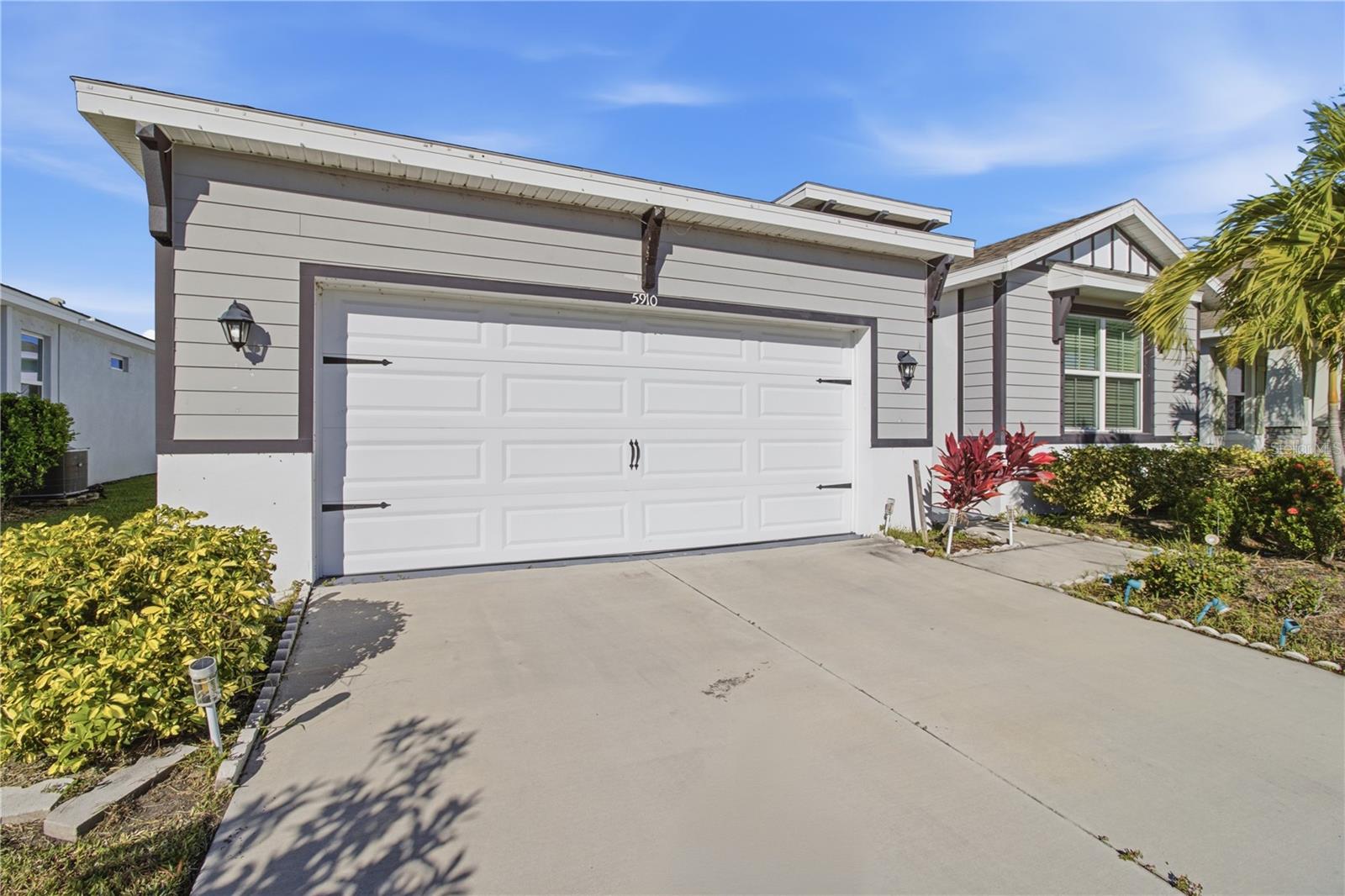 5910 OAK BRIDGE COURT