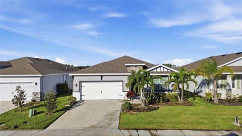 Photo of 5910 Oak Bridge Court, Bradenton, FL 34211 (MLS # A4710559)