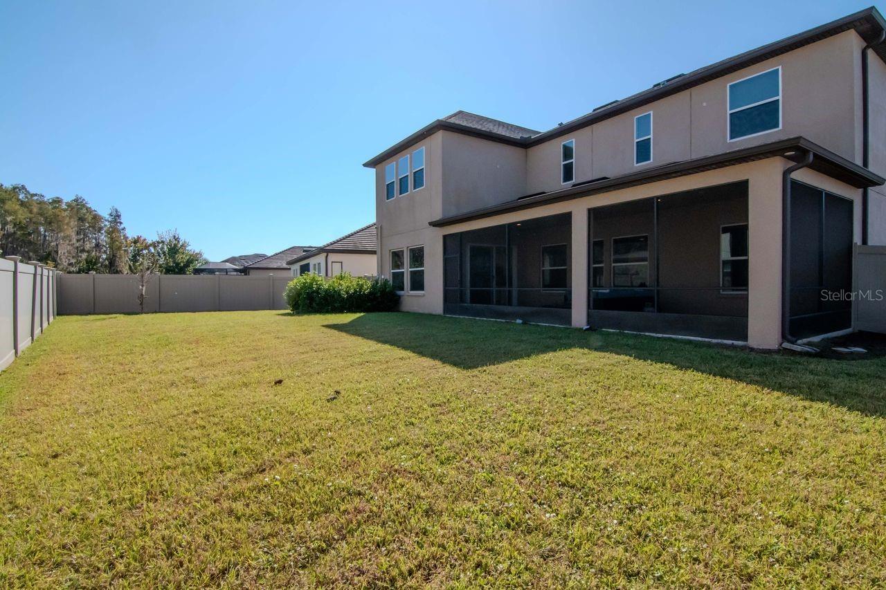 ESTANCIA PHASE 2B1 PB 73 PG 009 BLOCK 20 LOT 11 - Residential