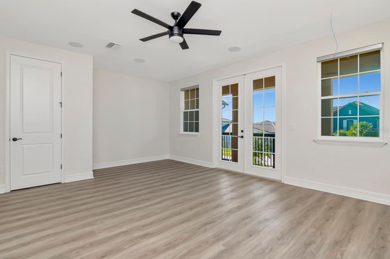 ESTANCIA PHASE 2B1 PB 73 PG 009 BLOCK 20 LOT 11 - Residential