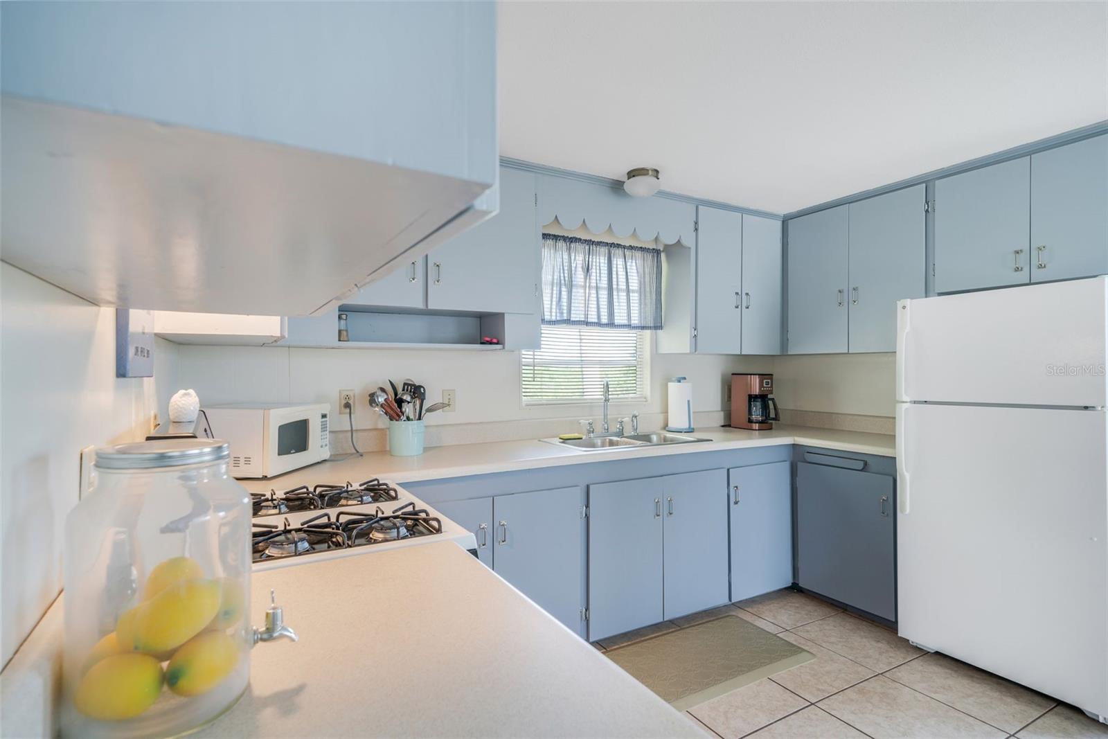 2220 S COON POINT