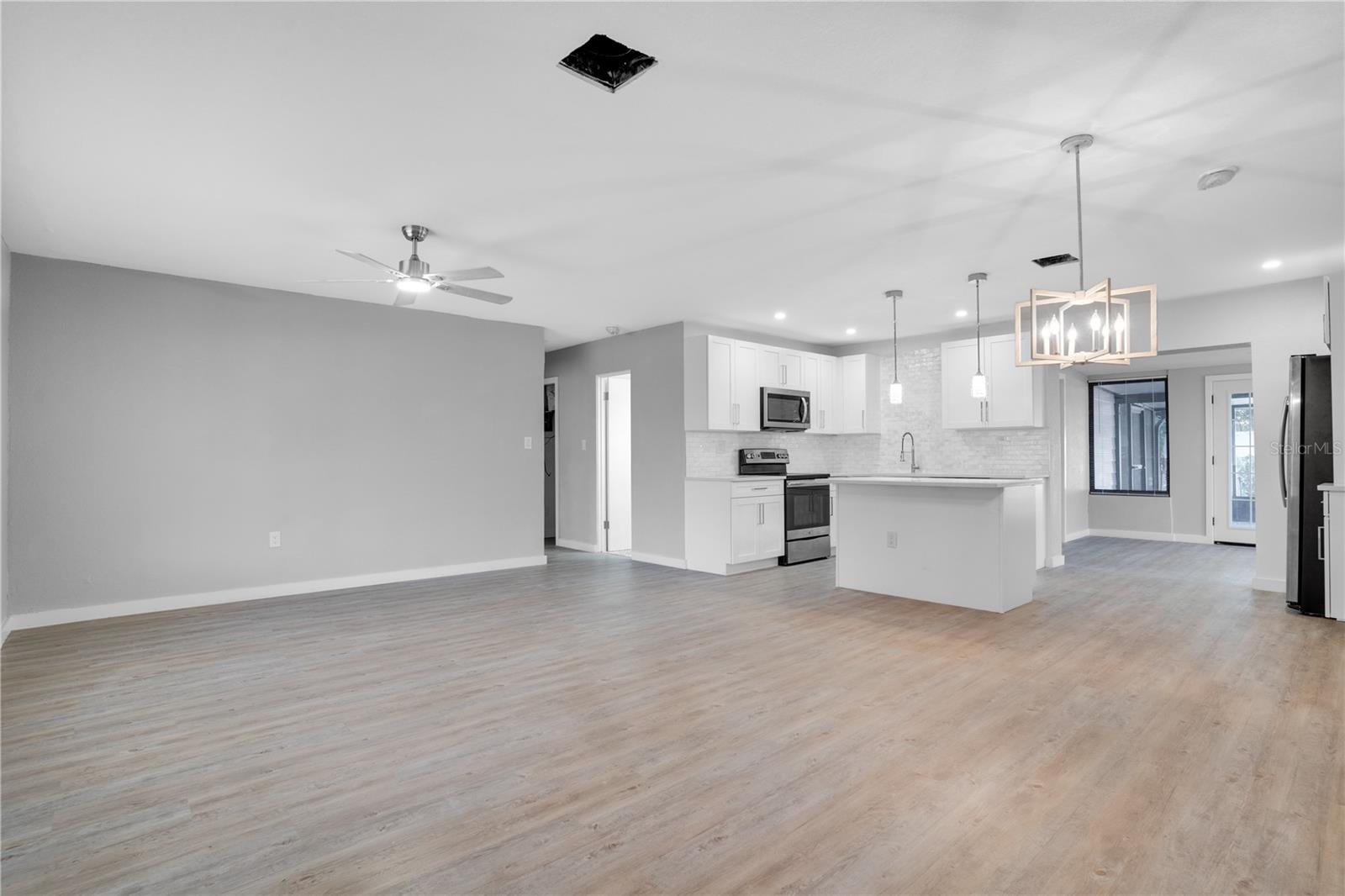 OAKHURST GROVES - Residential