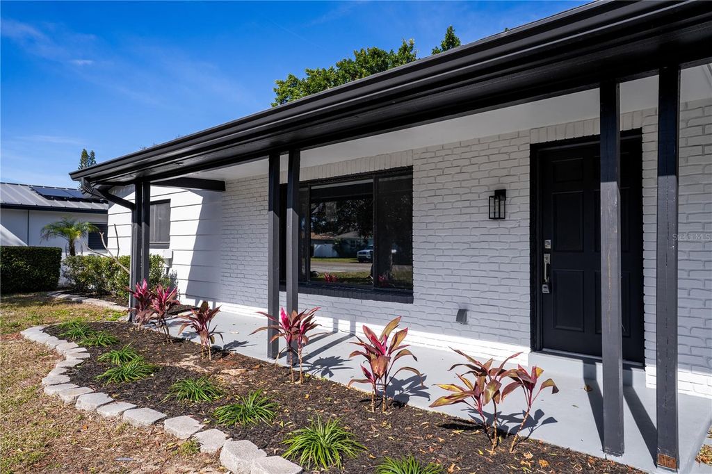 Photo of 13845 94th Avenue, Seminole, FL 33776 (MLS # TB8466834)