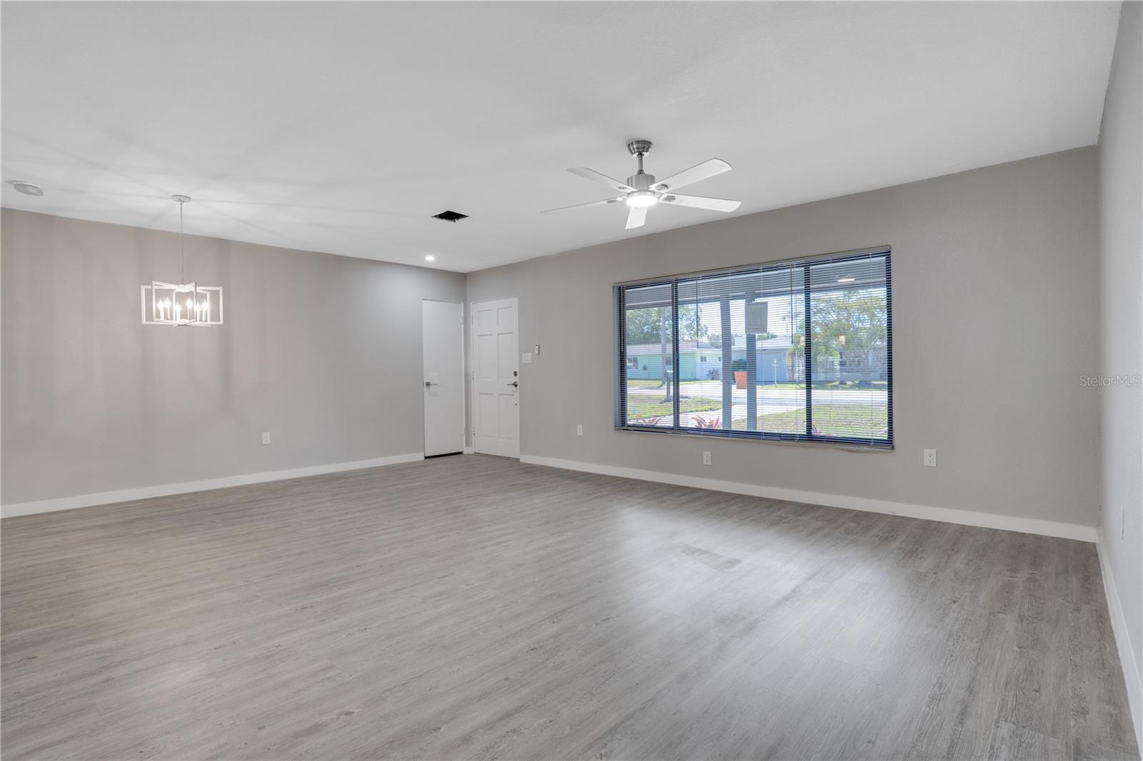 OAKHURST GROVES - Residential