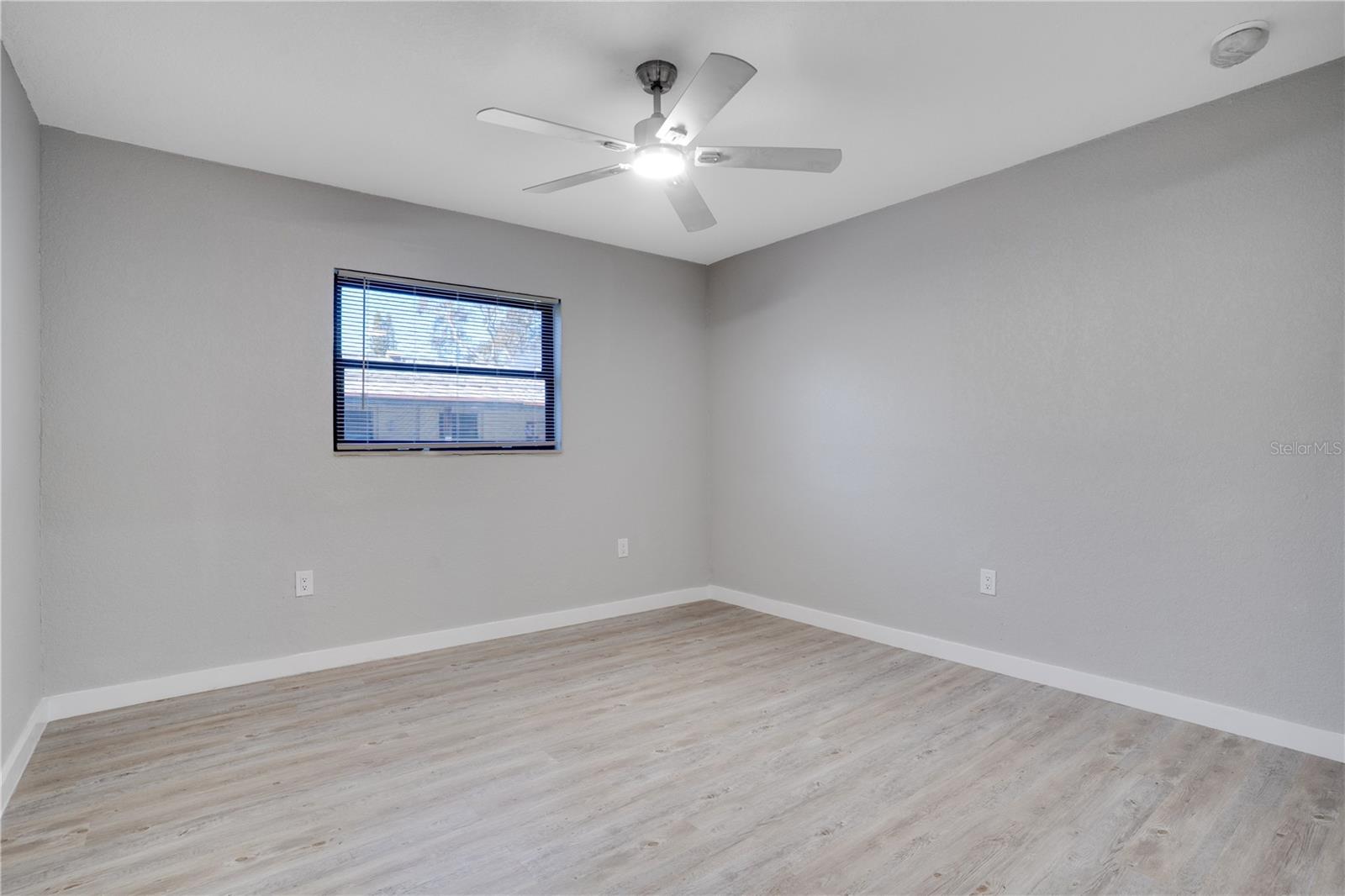 OAKHURST GROVES - Residential