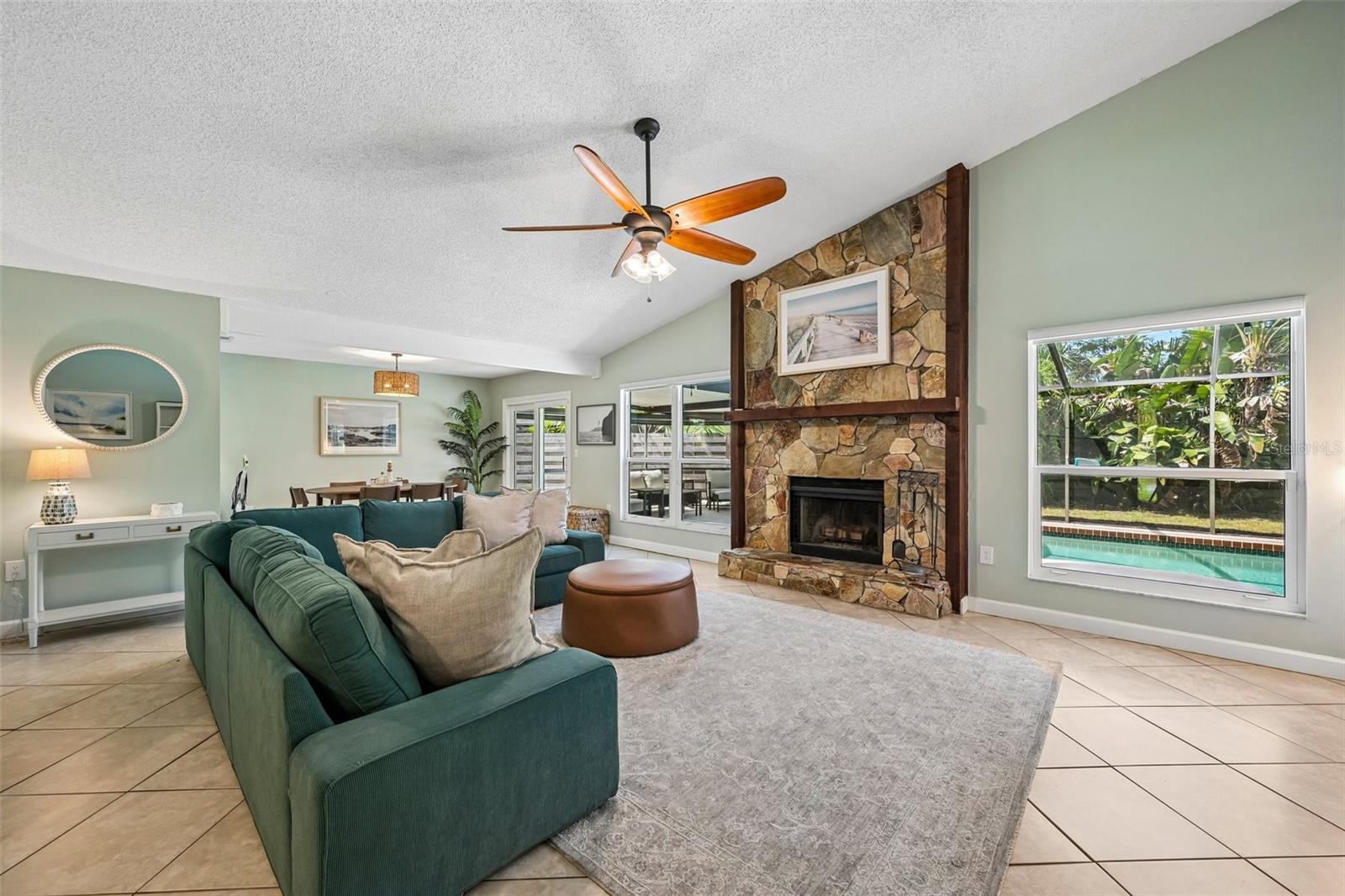 4712 GLENBROOKE DRIVE