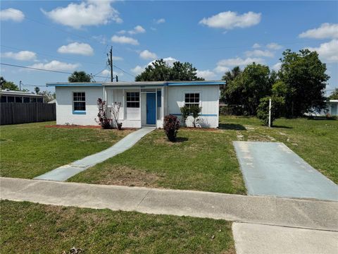 Photo of 2321 Wiley Street, Port Charlotte, FL 33952 (MLS # C7524004)