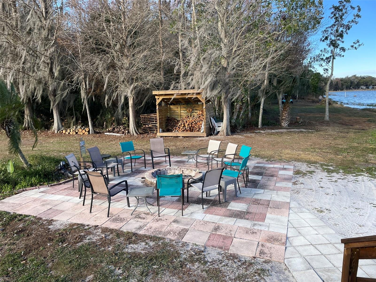 LAKE YALE ESTATES MOBILE HOME PARK - Residential