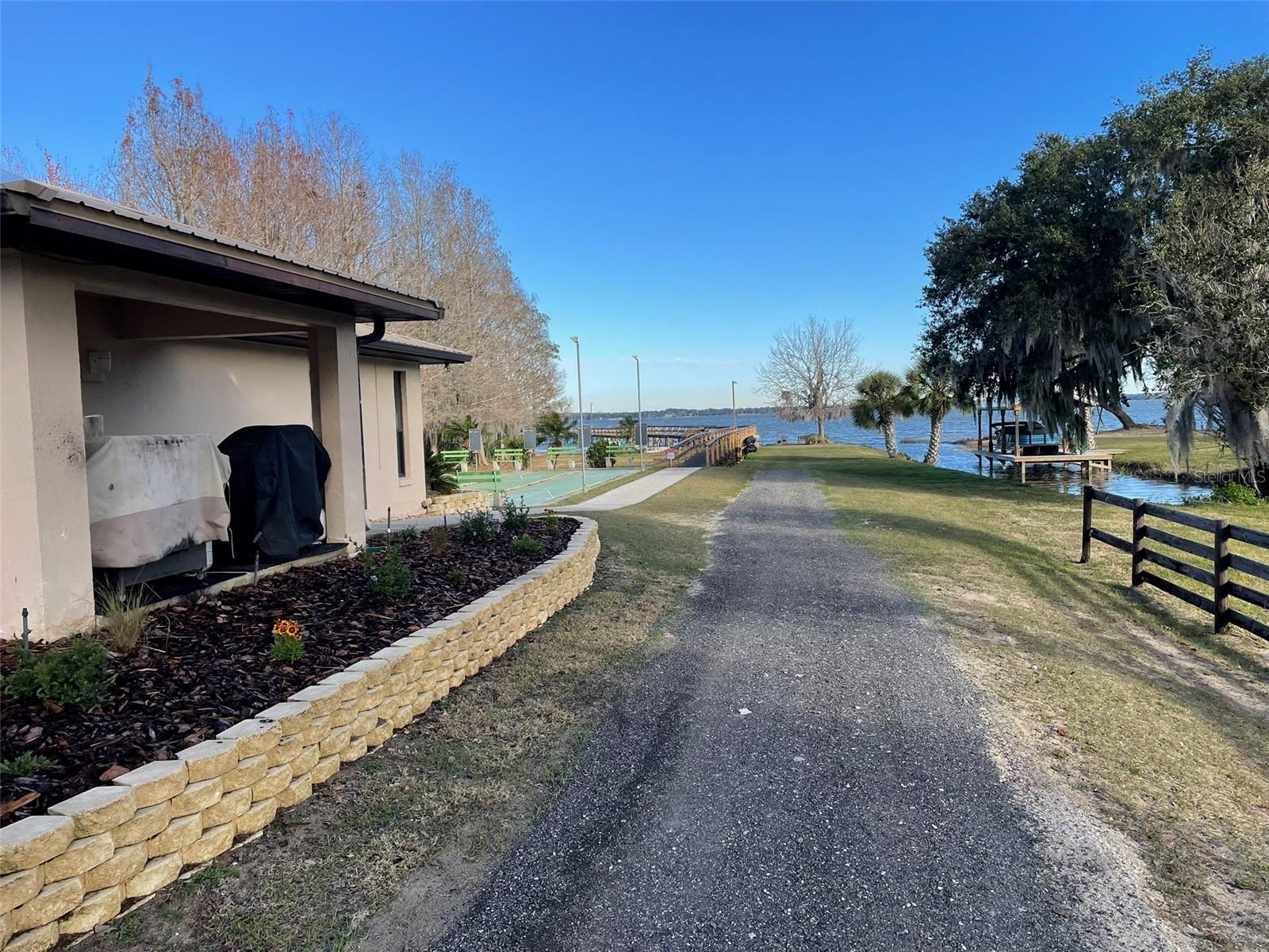 LAKE YALE ESTATES MOBILE HOME PARK - Residential