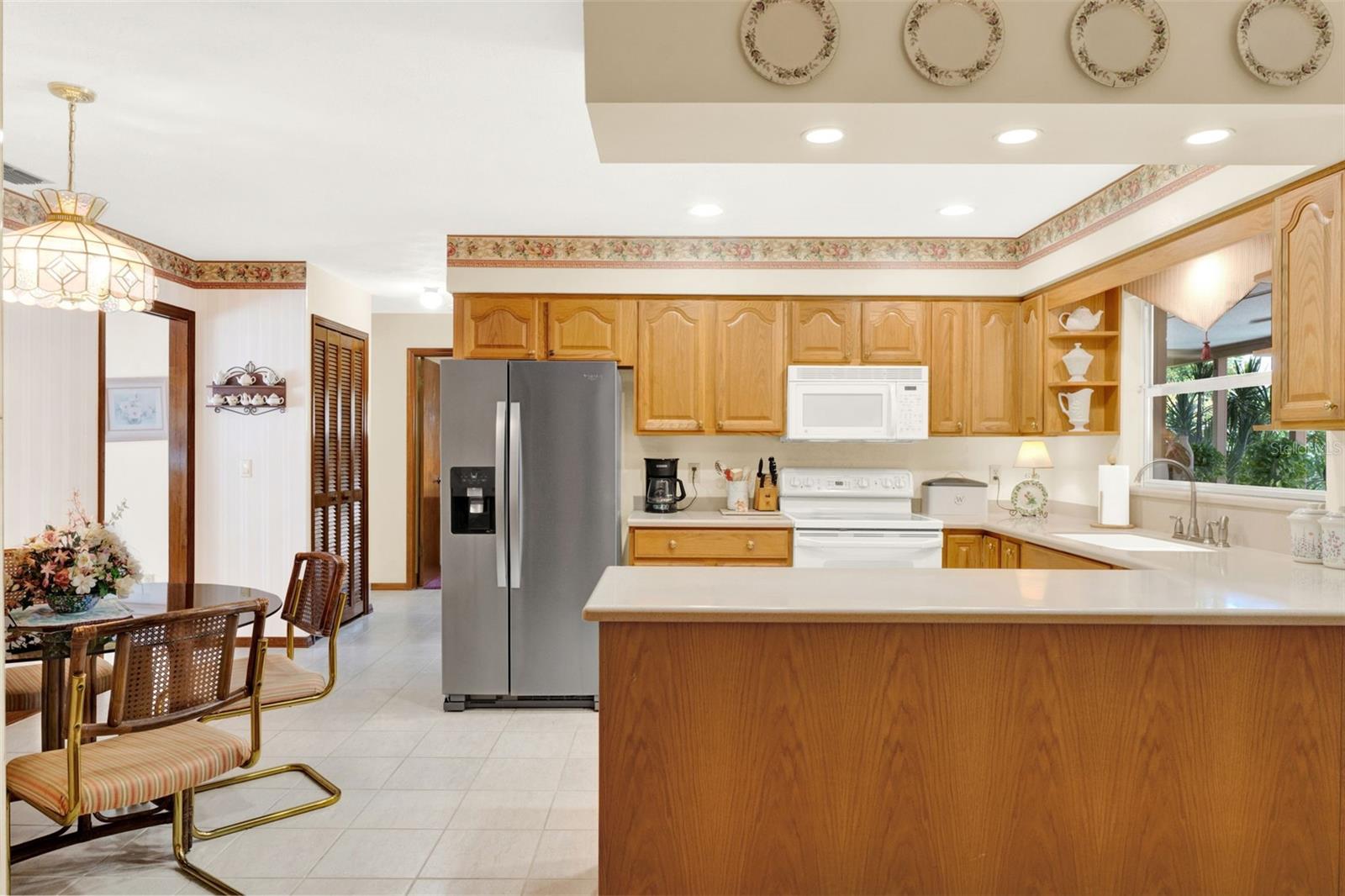 BROOKHOLLOW - Residential