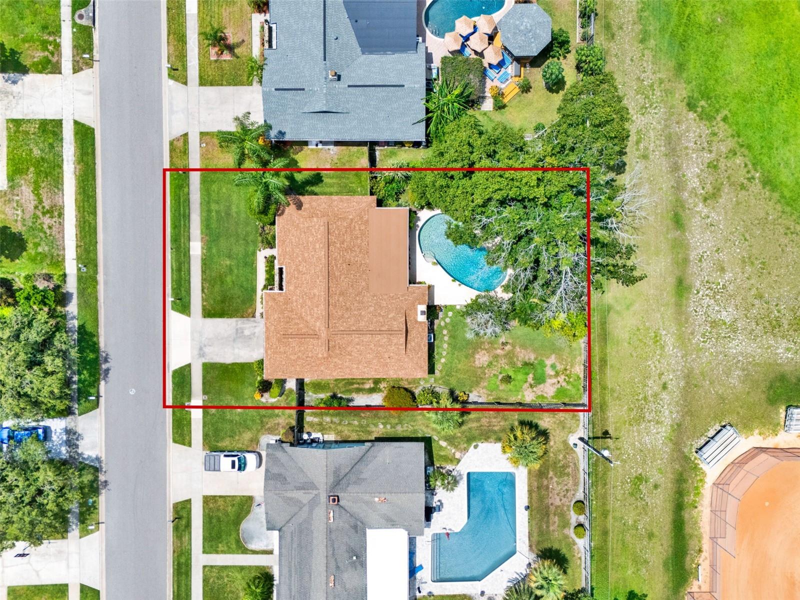 BROOKHOLLOW - Residential