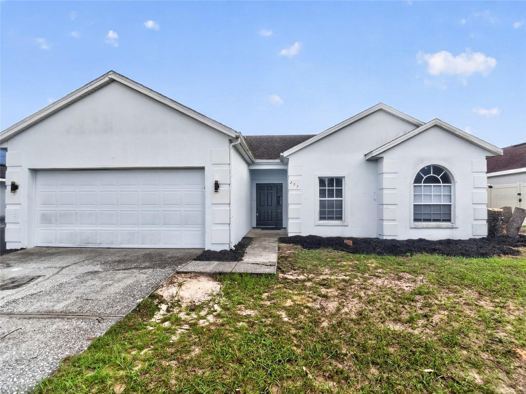 Photo of 257 Margate Drive, Davenport, FL 33897 (MLS # O6442945)