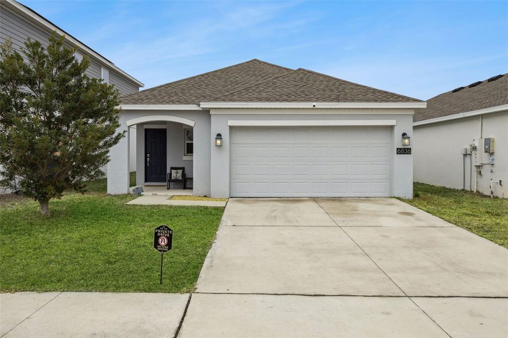 Photo of 6836 Perch Hammock Loop, Groveland, FL 34736 (MLS # O6383902)