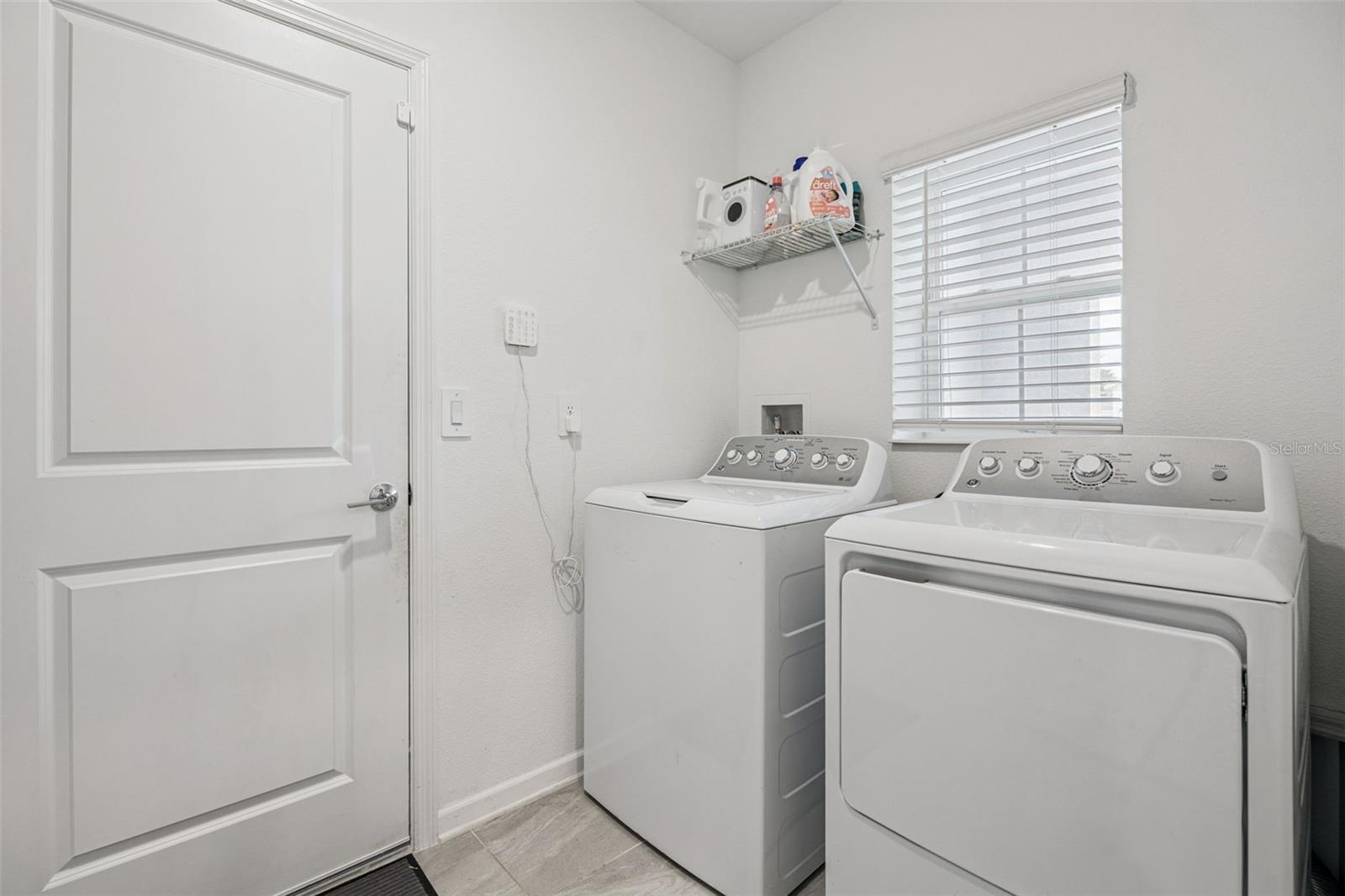 TRINITY LAKES PH 1 - Residential