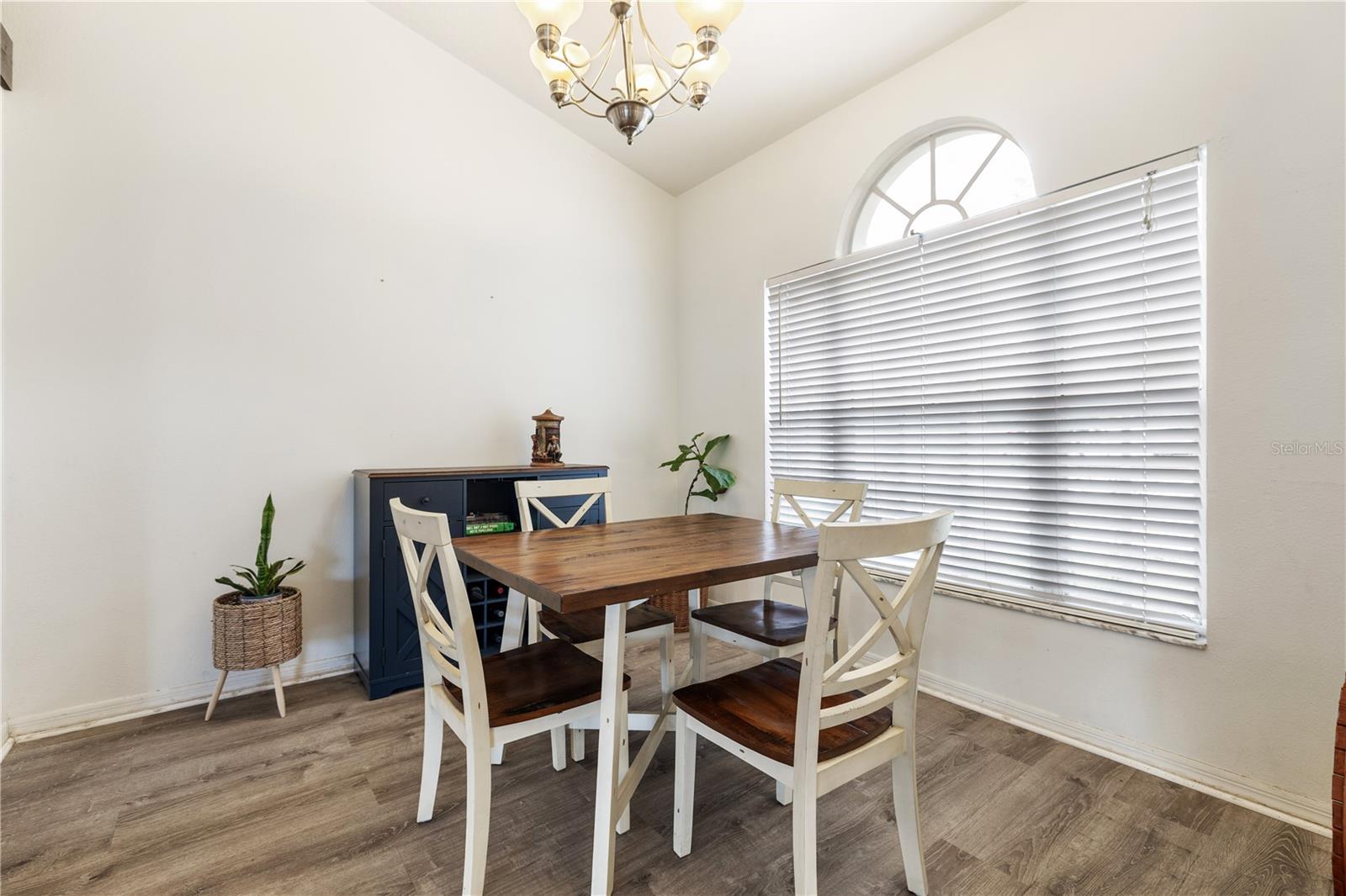 LAKE PADGETT ESTATES EAST - Residential