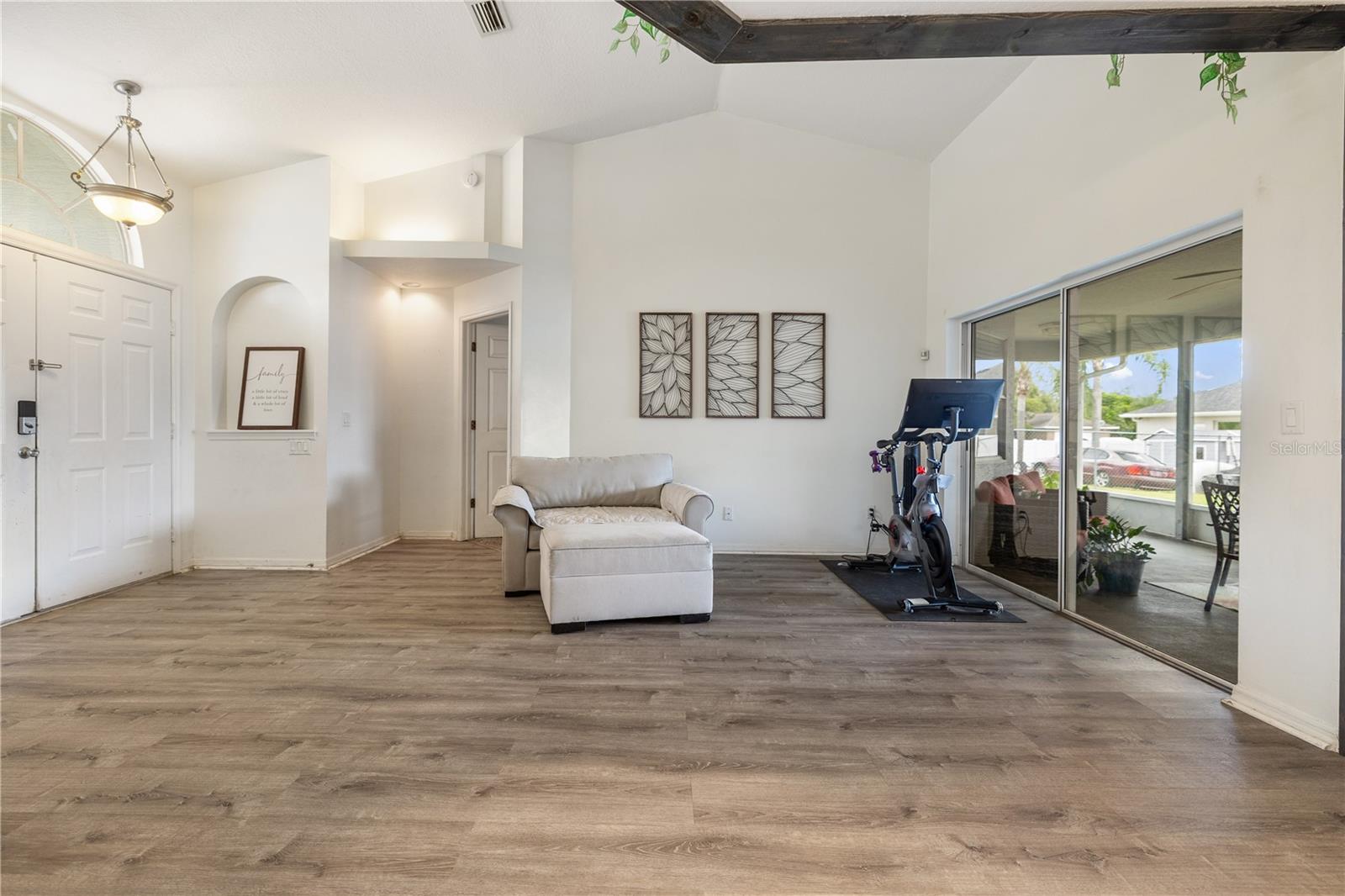 LAKE PADGETT ESTATES EAST - Residential