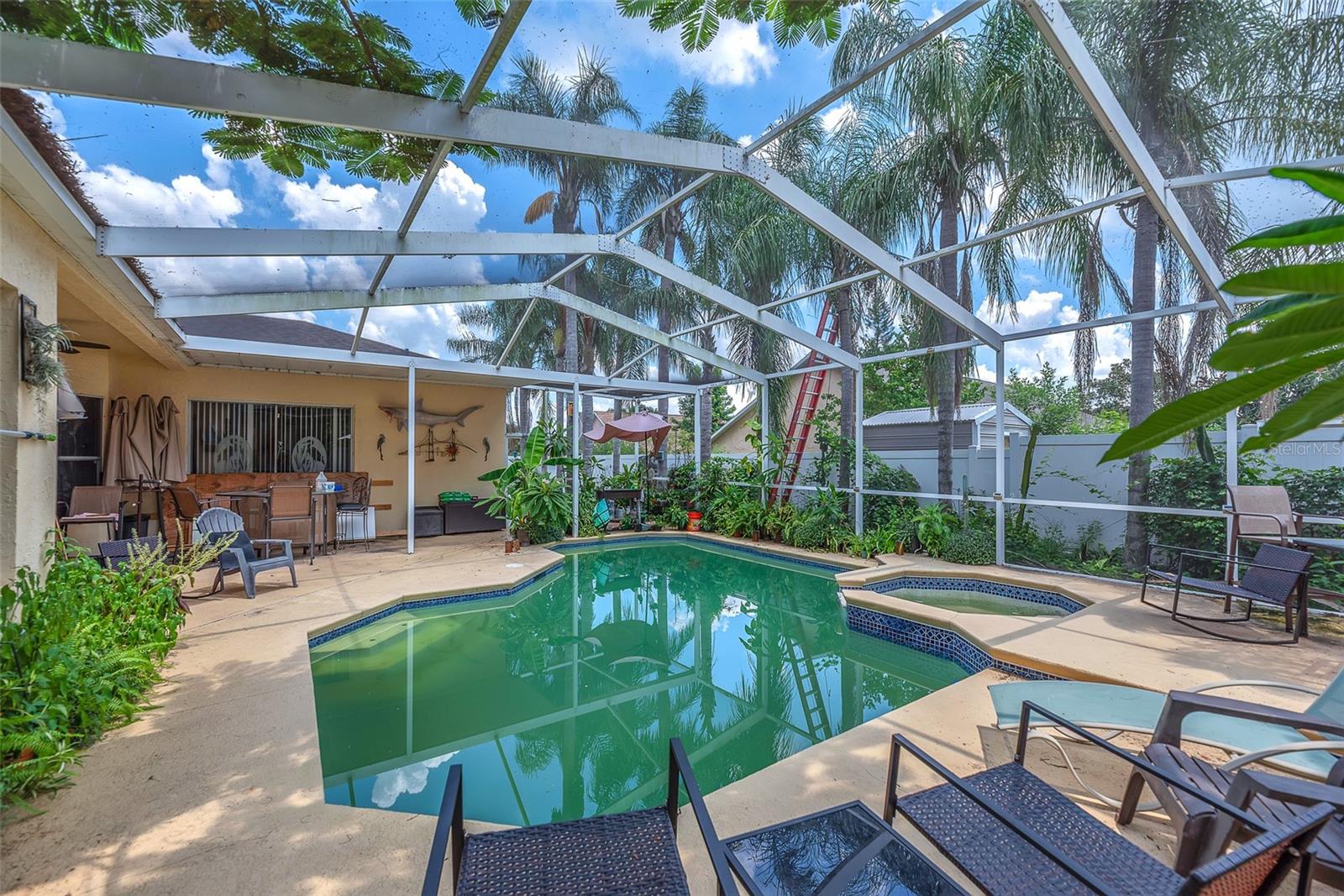 327 COUNTRY VINEYARD DRIVE