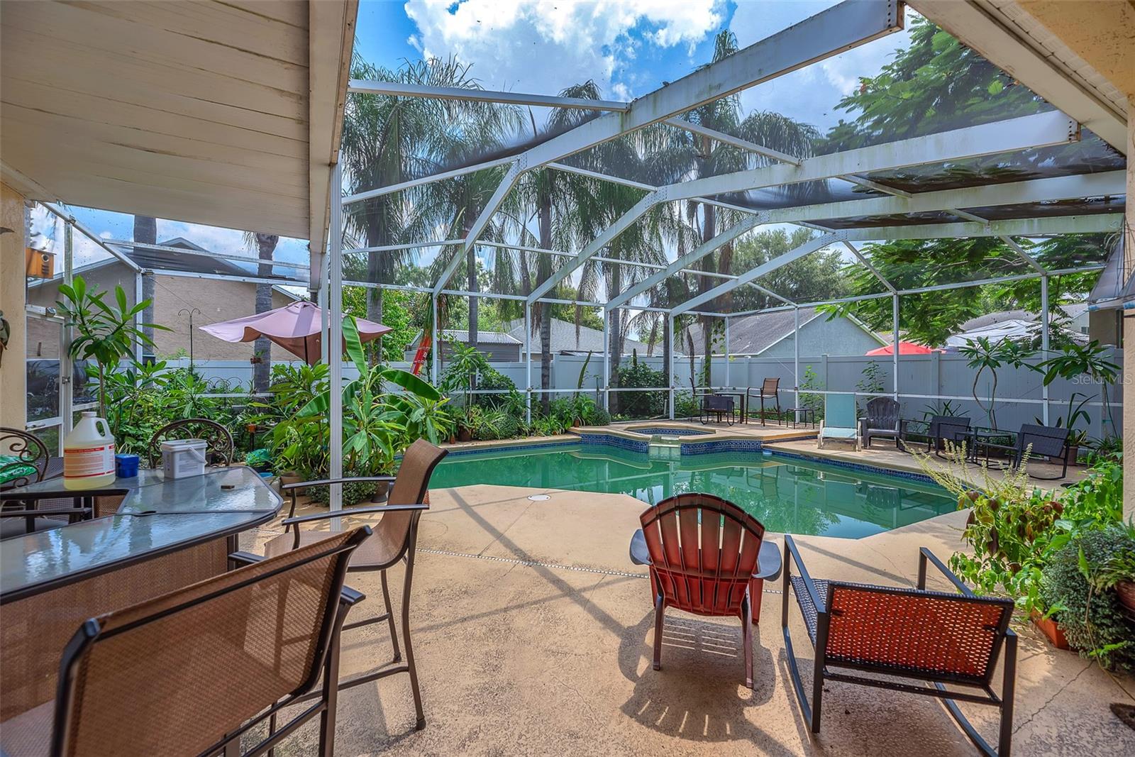 327 COUNTRY VINEYARD DRIVE
