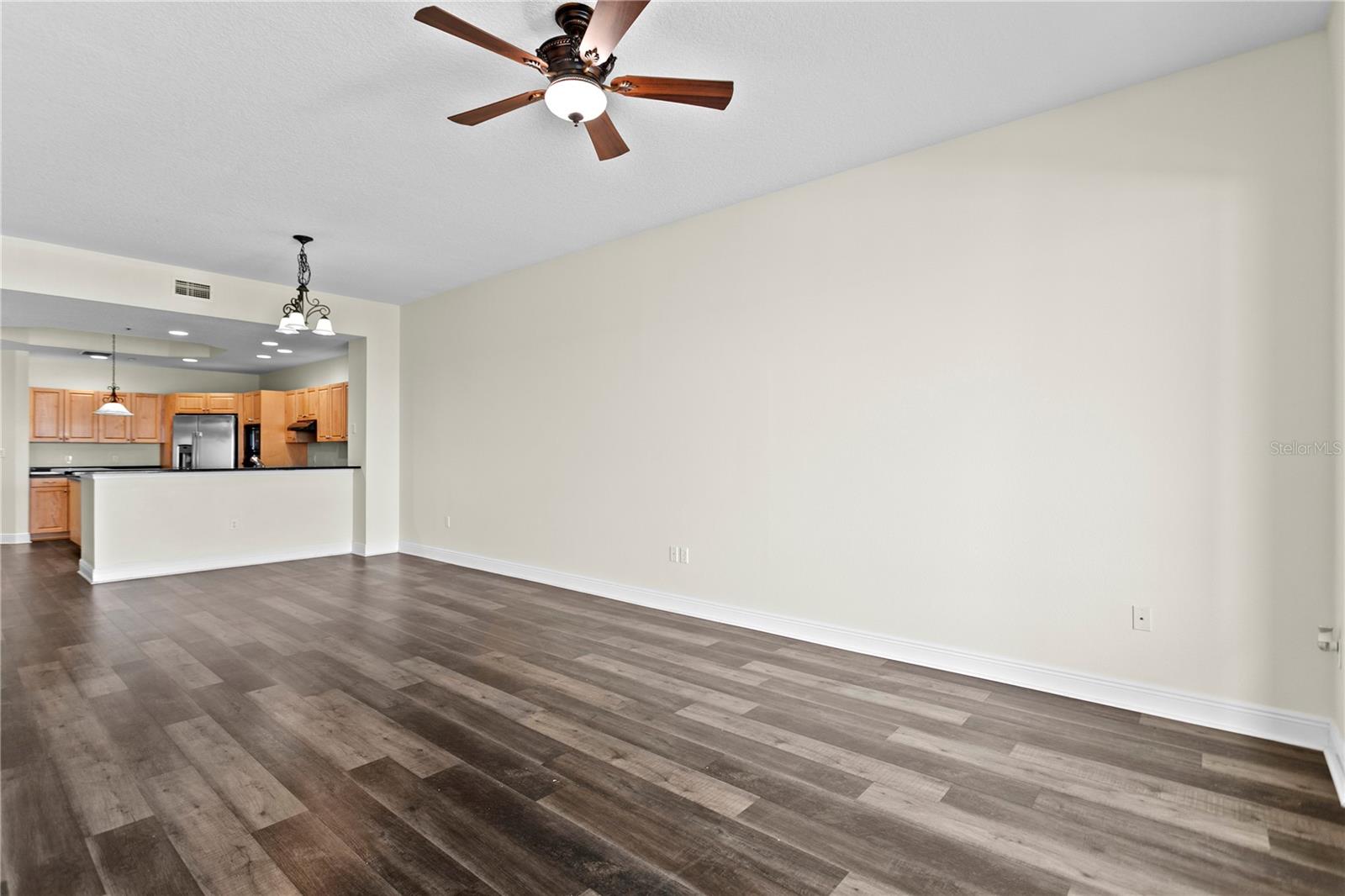 LAS PALMAS CONDO - Residential Lease