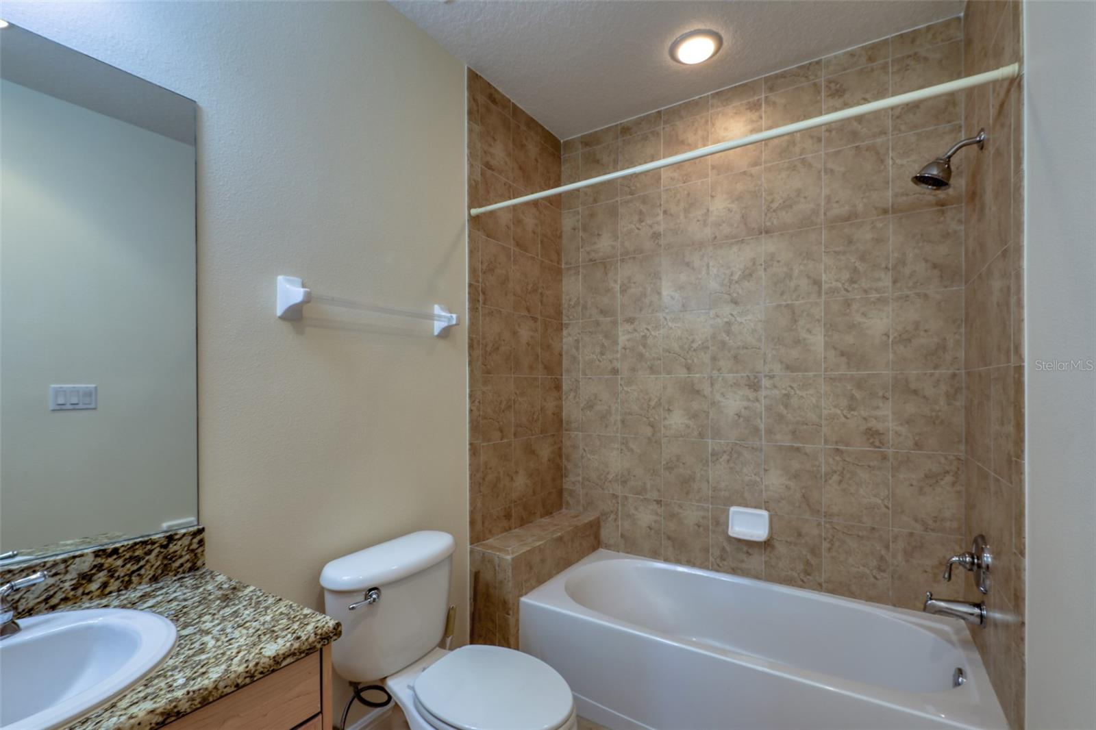 LAS PALMAS CONDO - Residential Lease