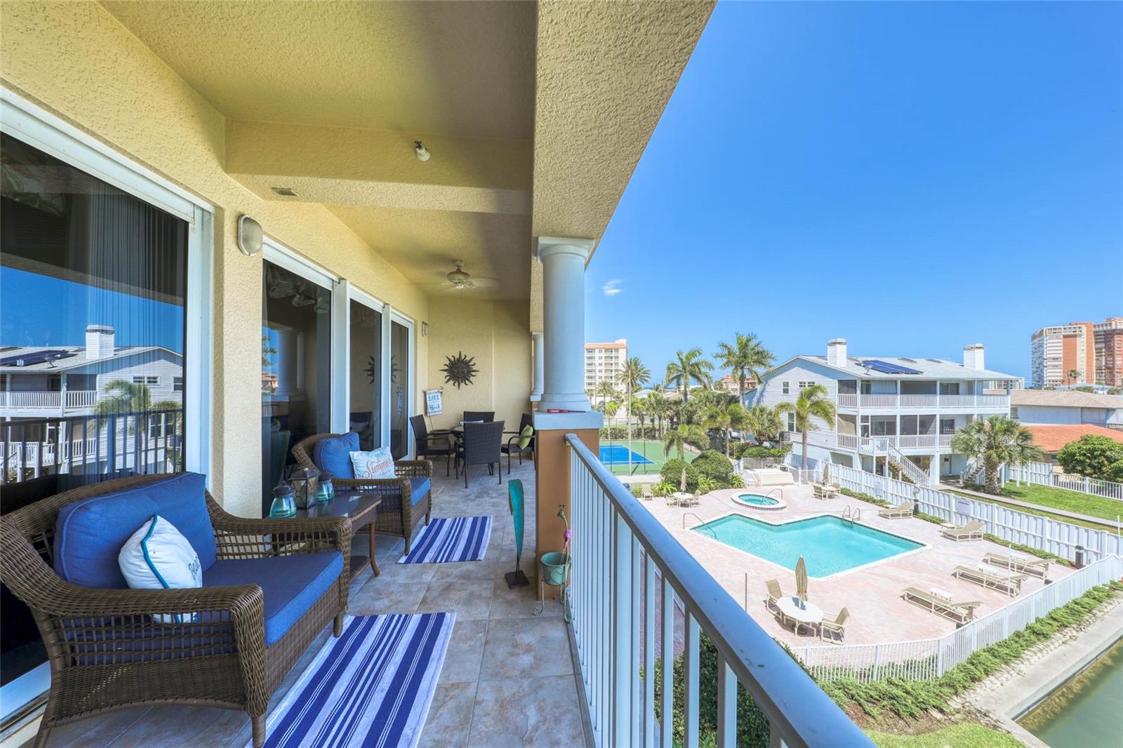 LAS PALMAS CONDO - Residential Lease