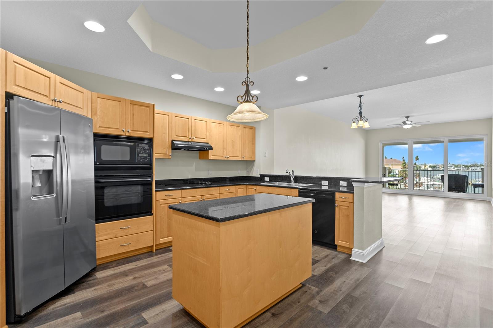 LAS PALMAS CONDO - Residential Lease