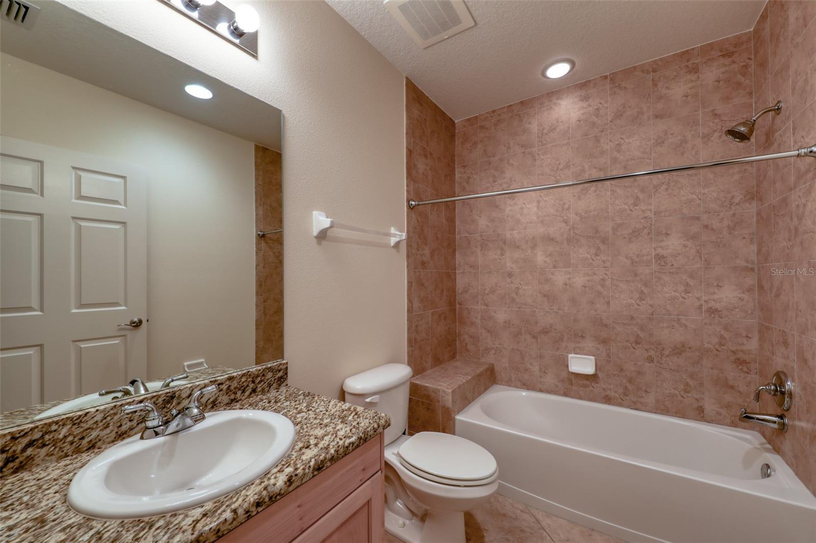 LAS PALMAS CONDO - Residential Lease