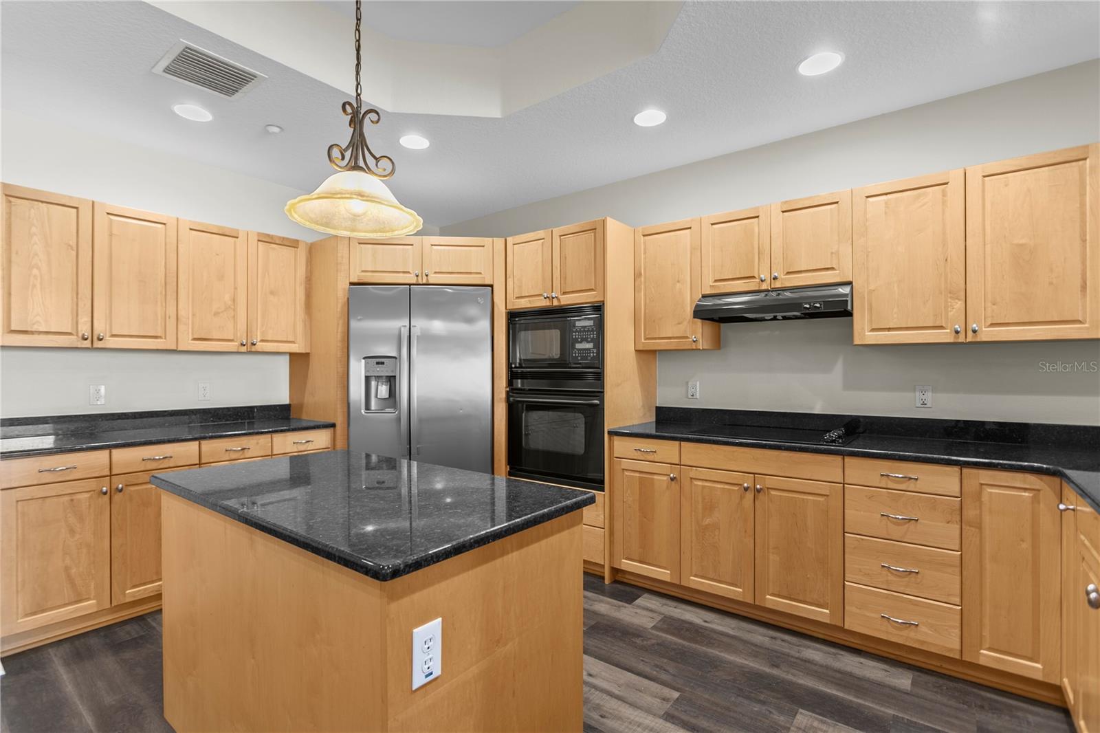LAS PALMAS CONDO - Residential Lease