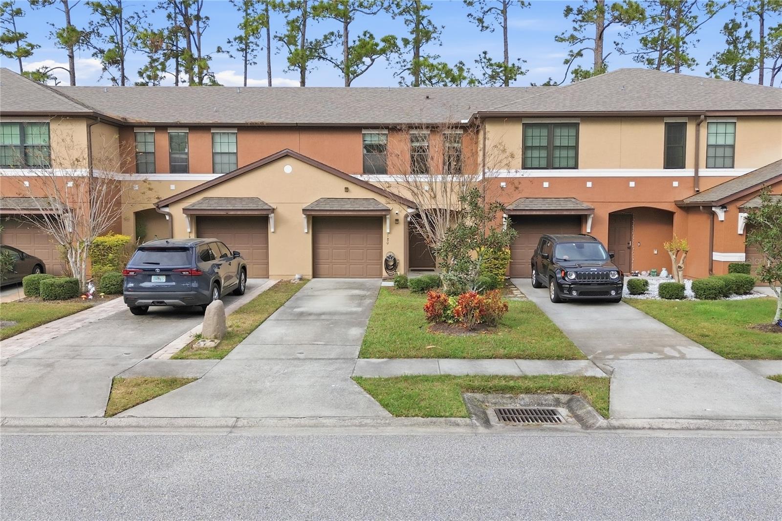 TUSCANY TWNHMS PH 01 - Residential