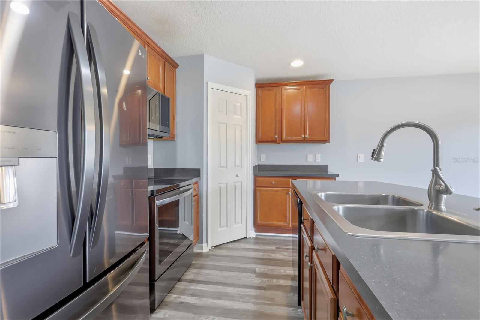 TUSCANY TWNHMS PH 01 - Residential