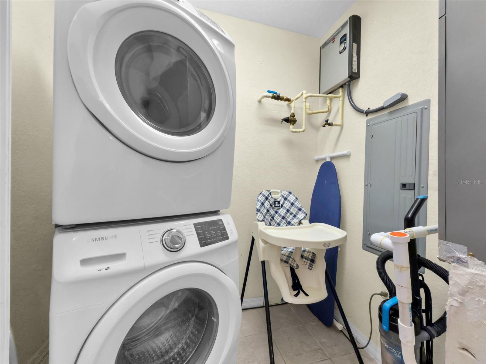 CARIBE COVE CONDO PH 3 - Residential