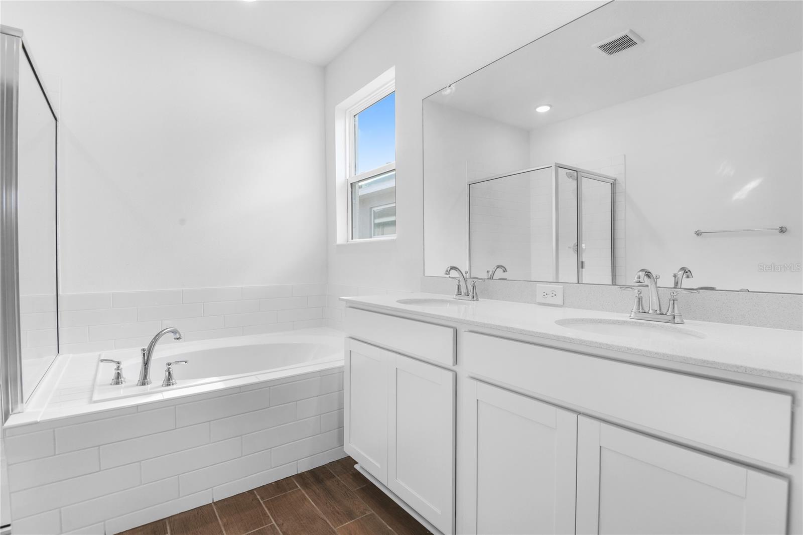 SEASONS AT ANNABELLE ESTATES - Residential