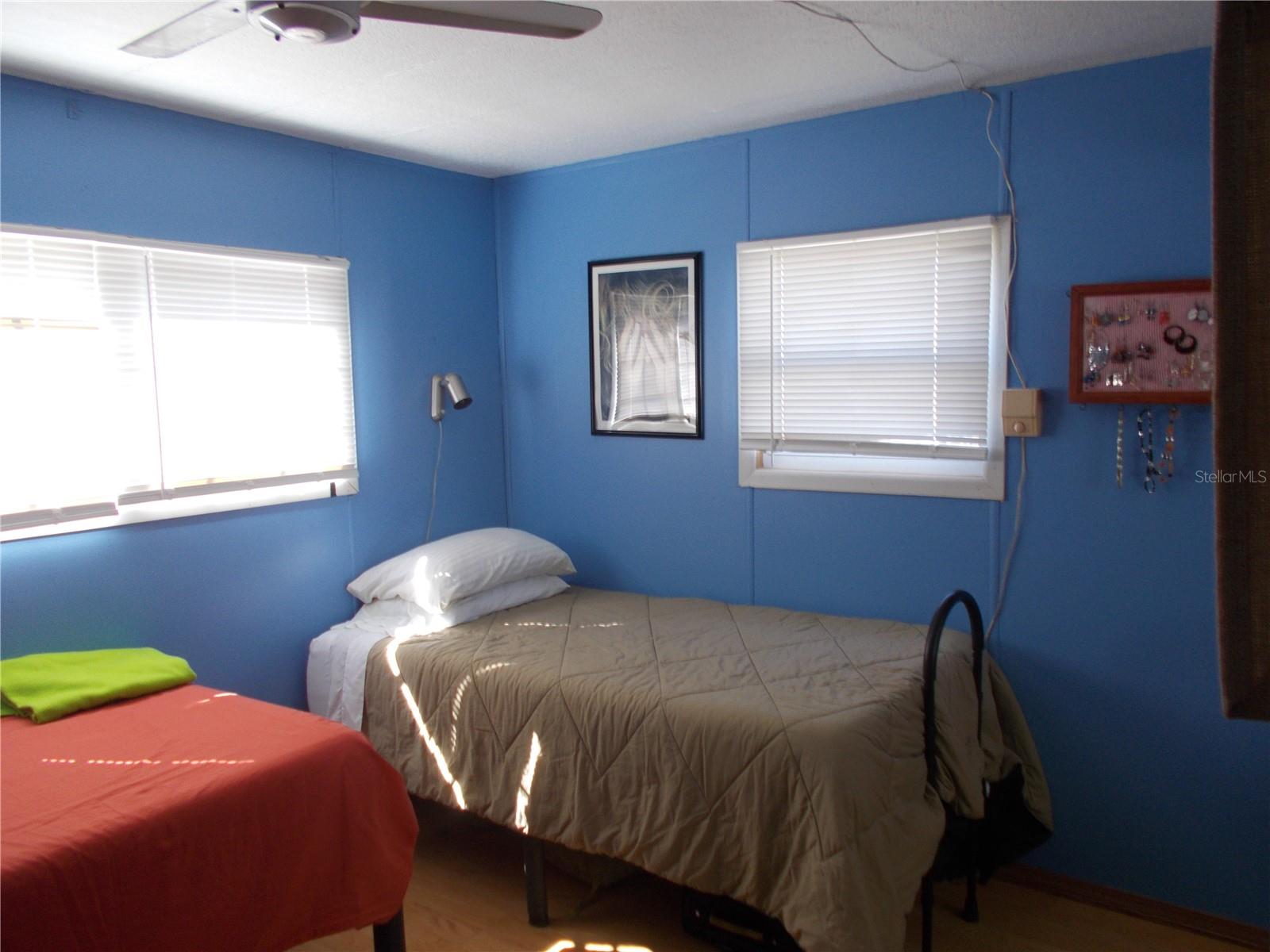 HOLIDAY PARK - Residential