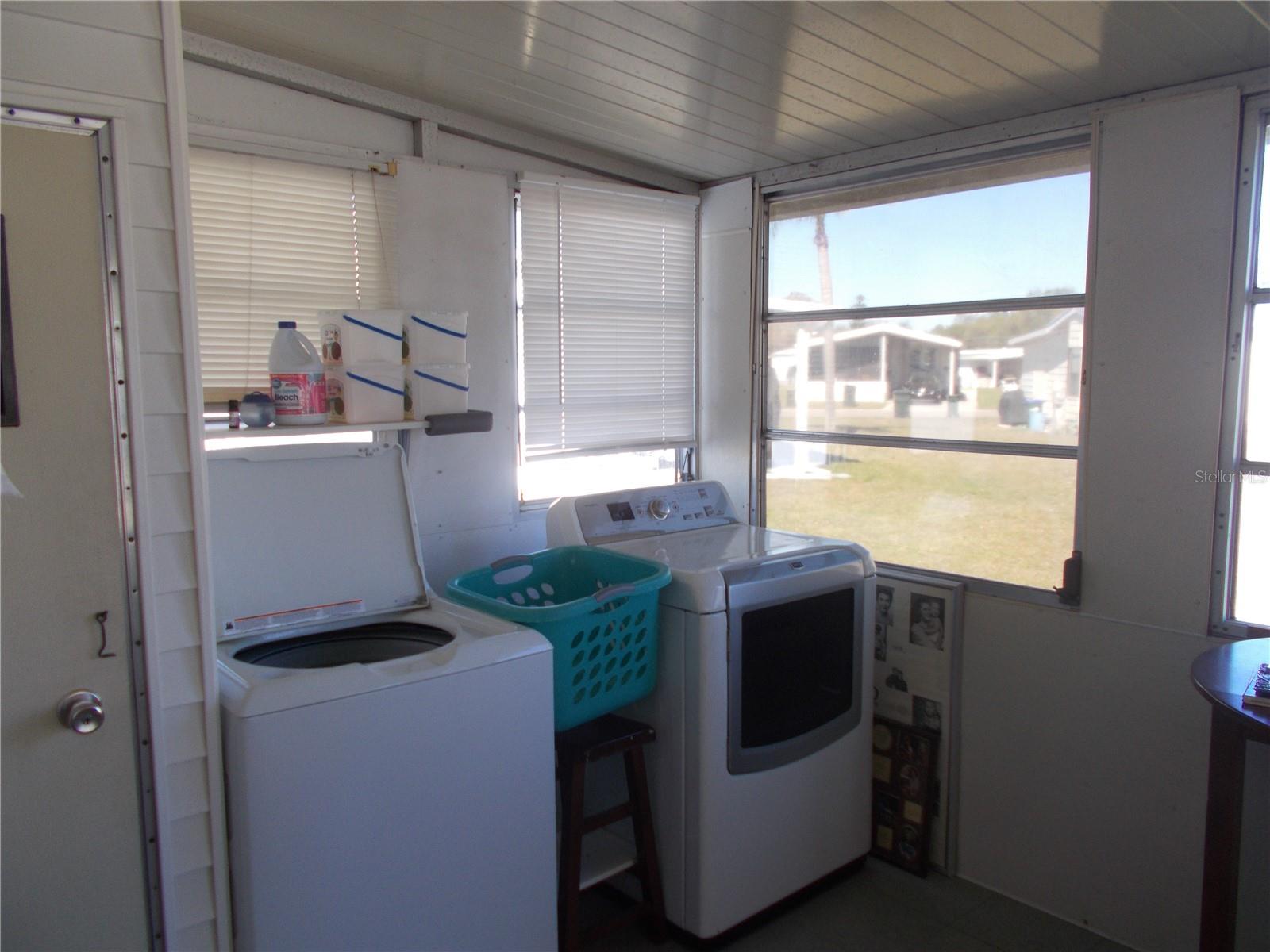 HOLIDAY PARK - Residential