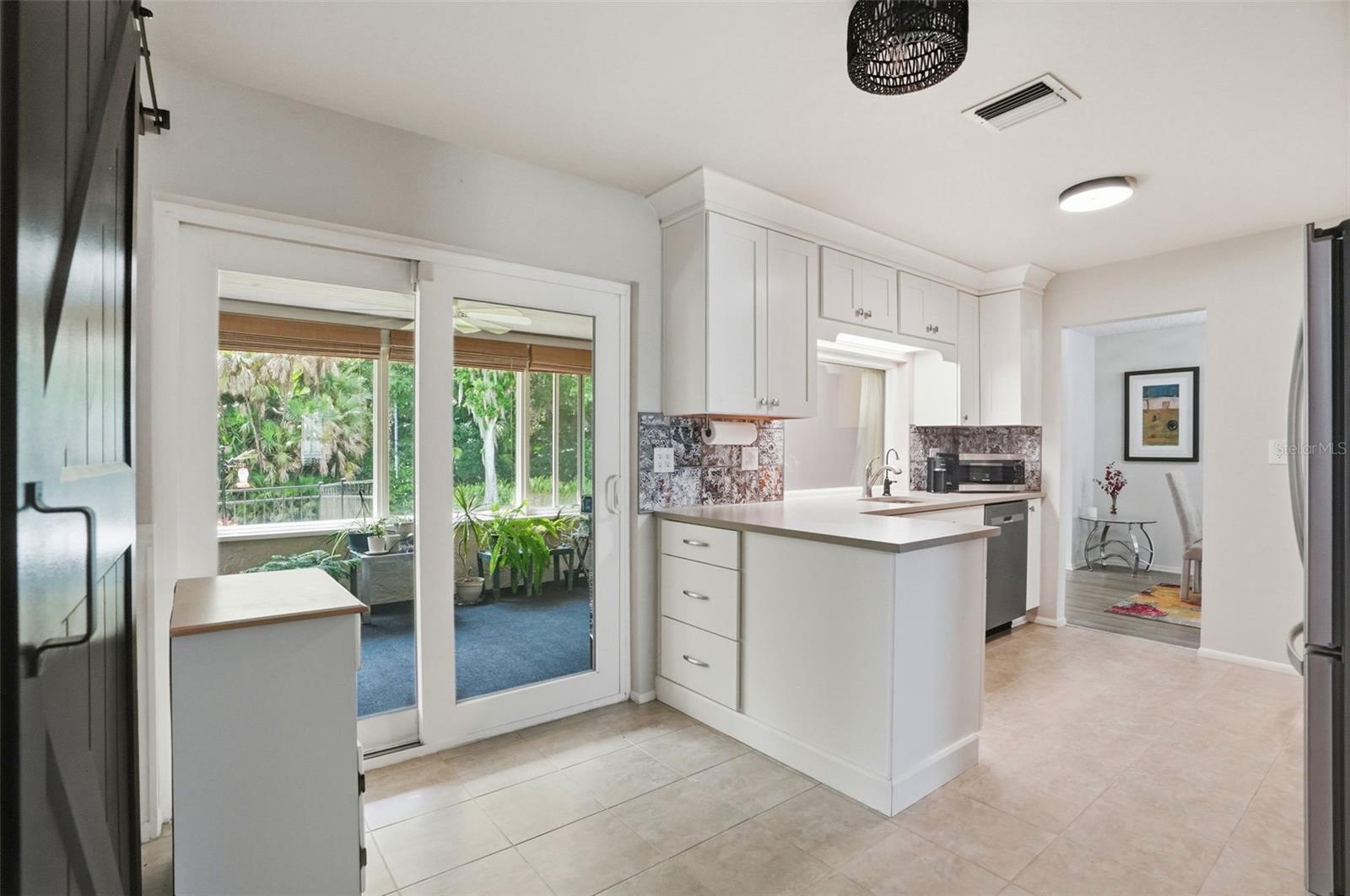 ANCHORAGE OF TARPON LAKE UNIT THREE THE - Residential