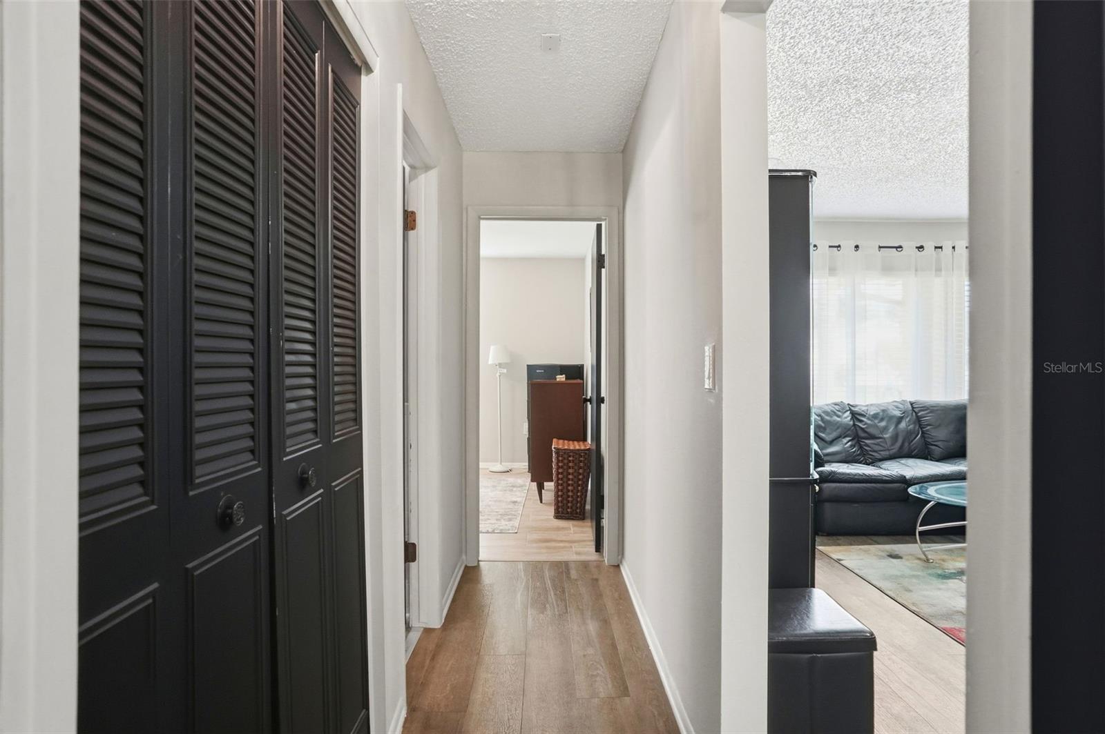 ANCHORAGE OF TARPON LAKE UNIT THREE THE - Residential