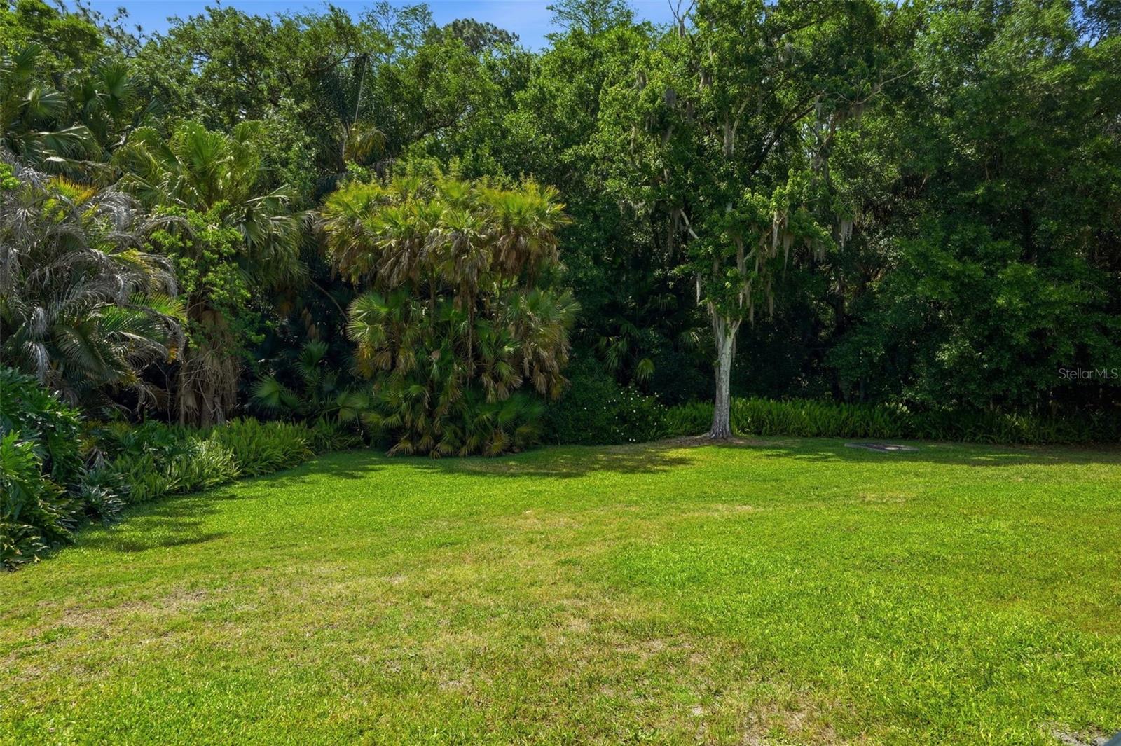 ANCHORAGE OF TARPON LAKE UNIT THREE THE - Residential