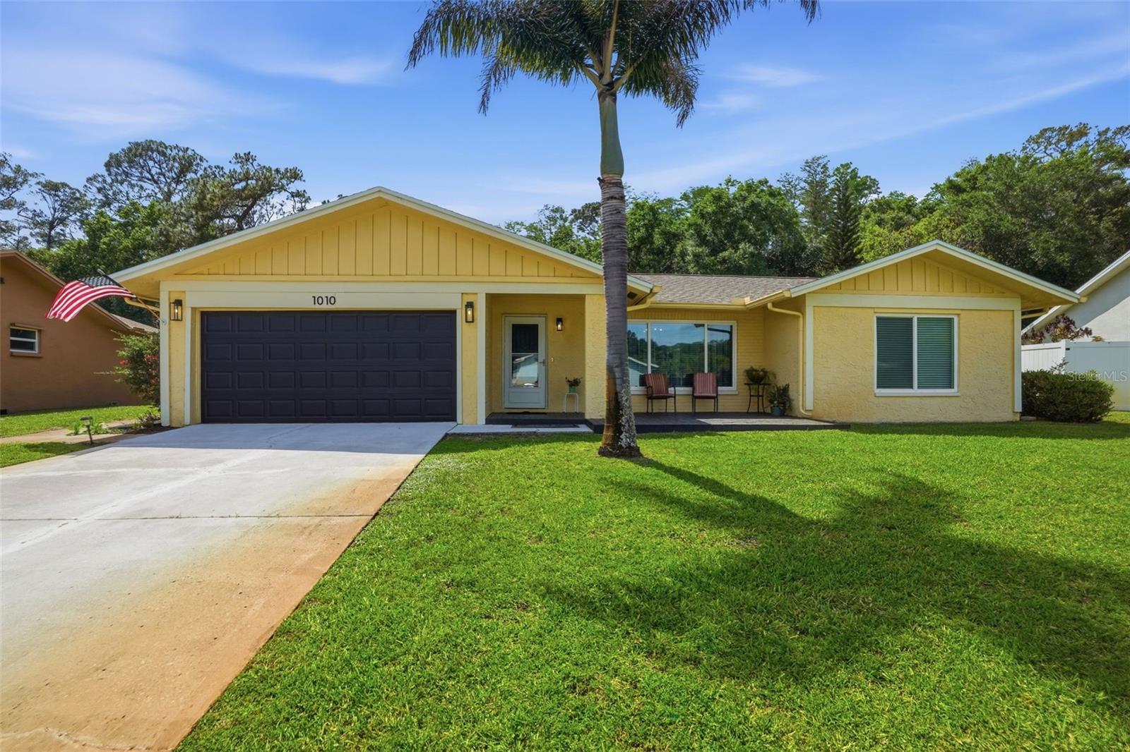 ANCHORAGE OF TARPON LAKE UNIT THREE THE - Residential