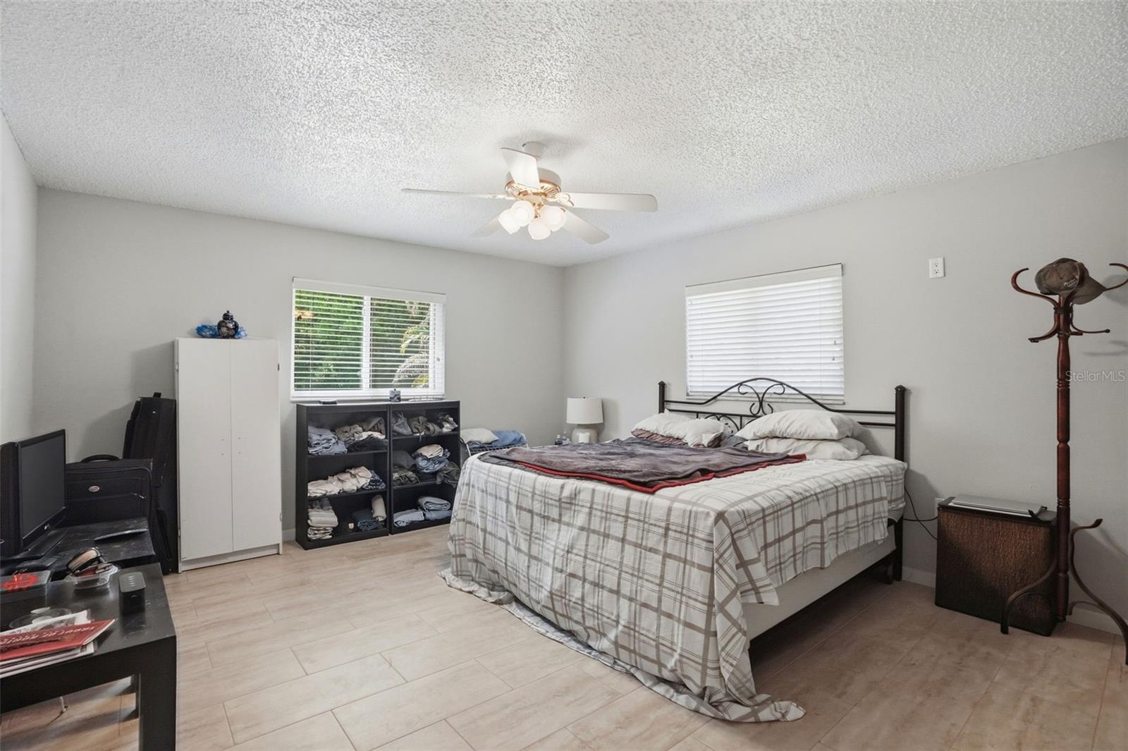 ANCHORAGE OF TARPON LAKE UNIT THREE THE - Residential