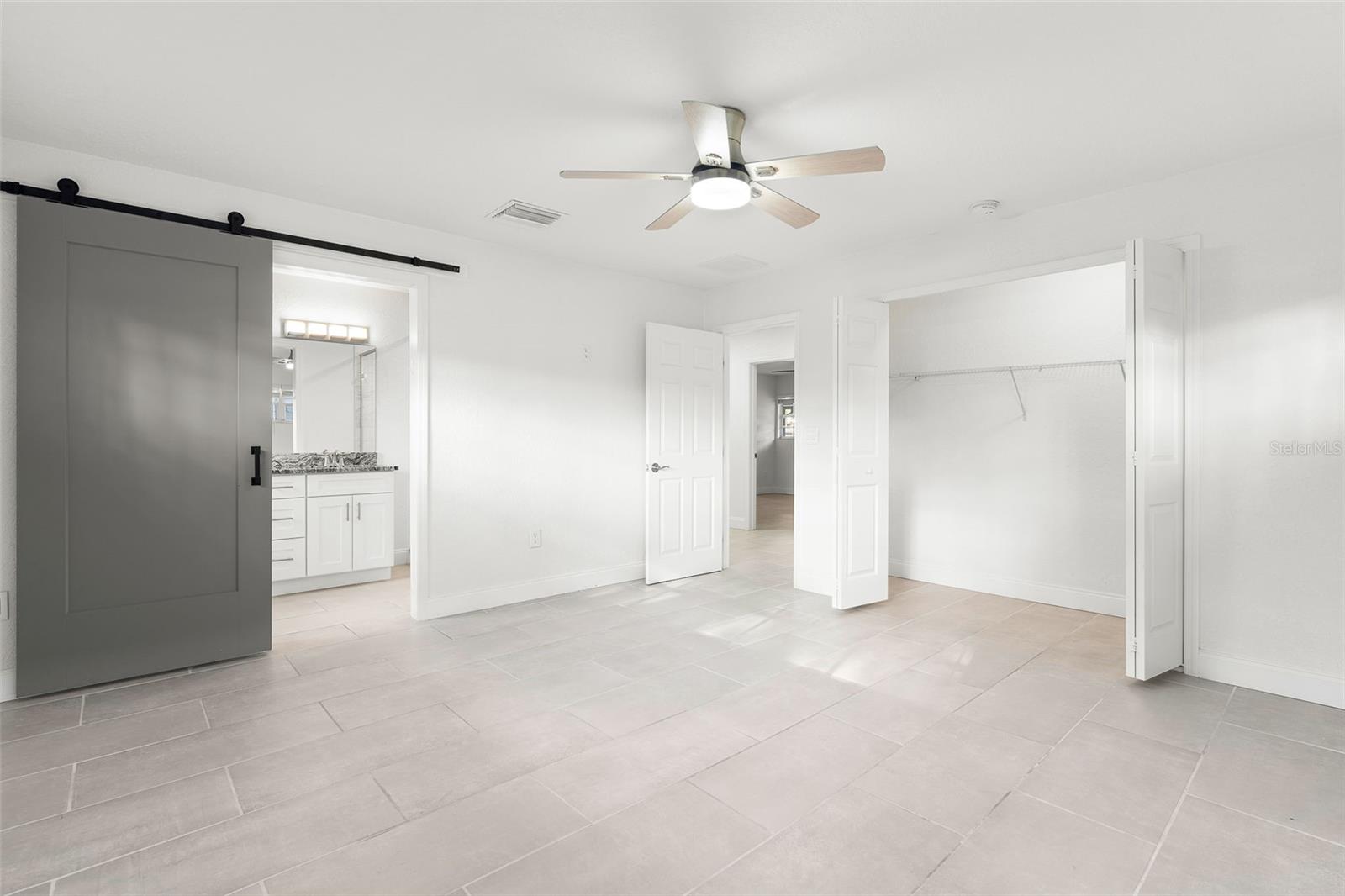 BEACH PARK - Residential Lease