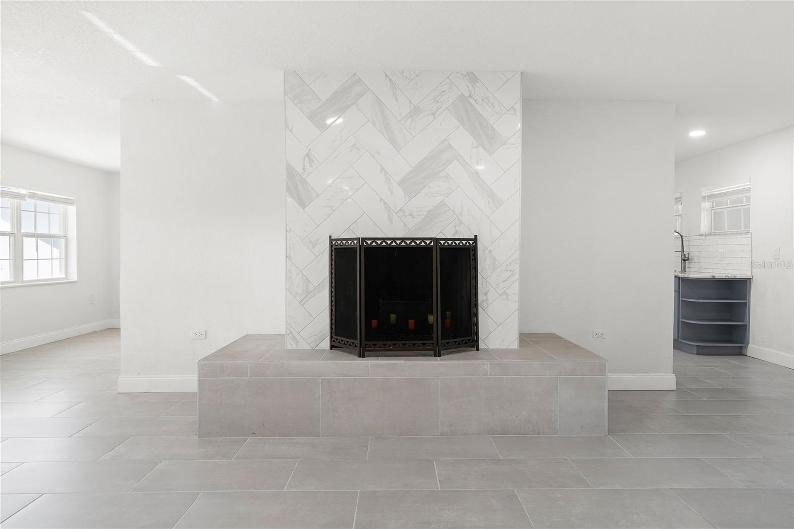 BEACH PARK - Residential Lease