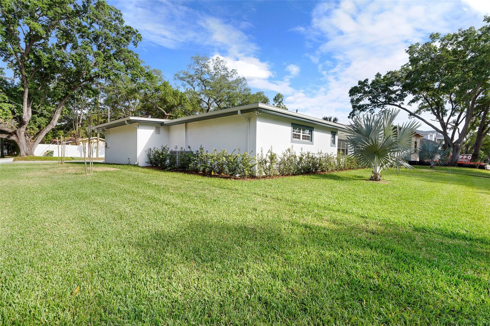 BEACH PARK - Residential Lease