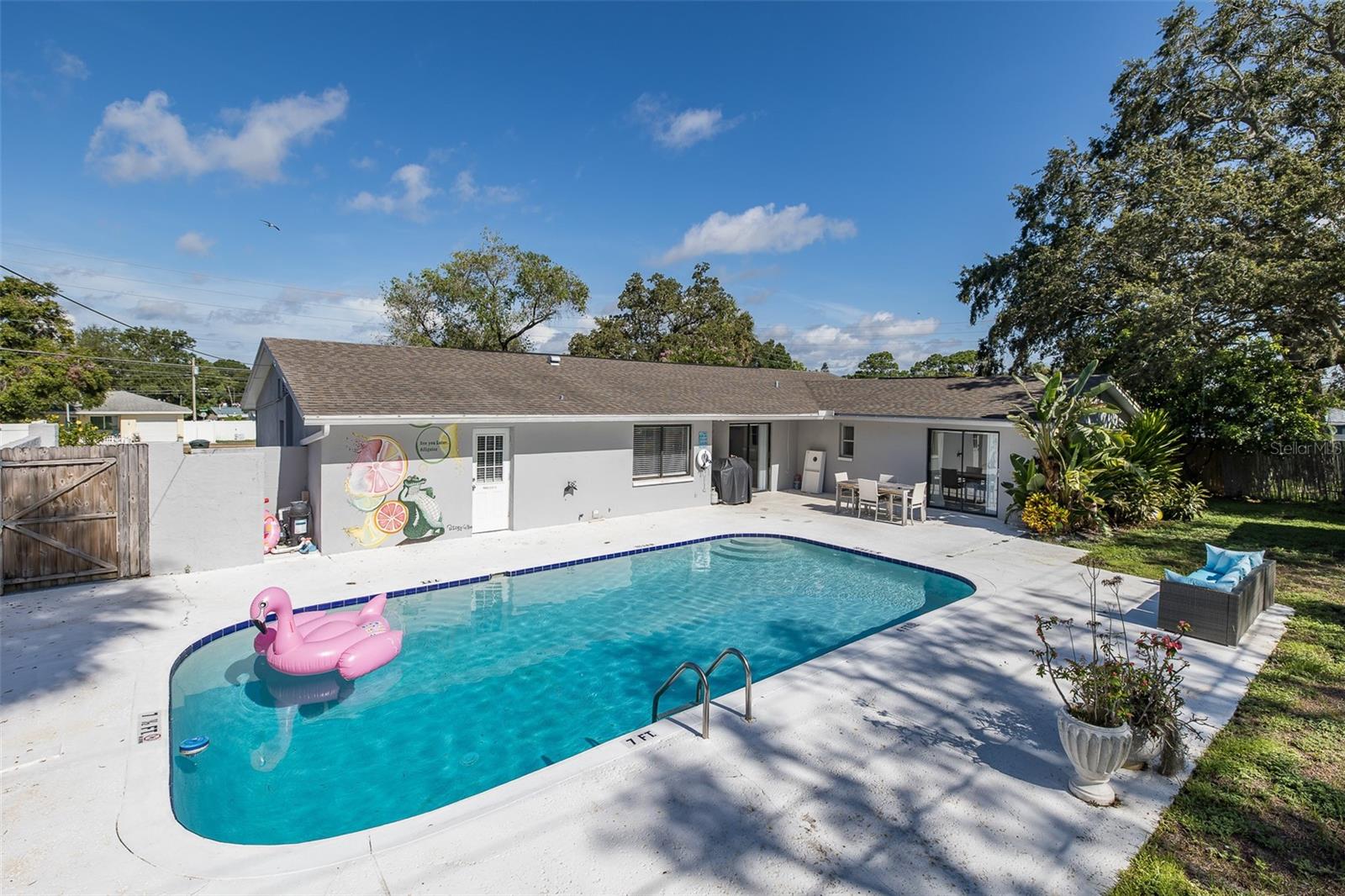 DE SOTO ESTATES - Residential